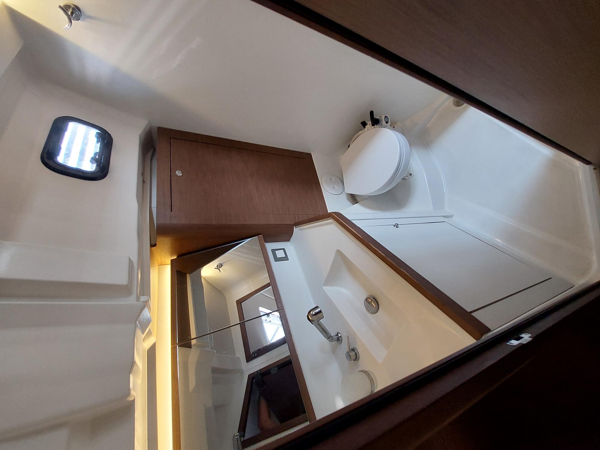 Oceanis 46.1 (5 cab) — photo 17