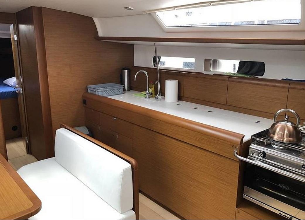 Sun Odyssey 479 (4 cab.) — photo 4