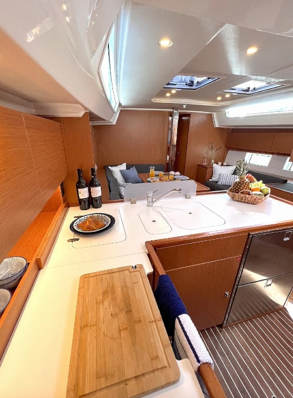 Bavaria C45 (5 cab.) — photo 8