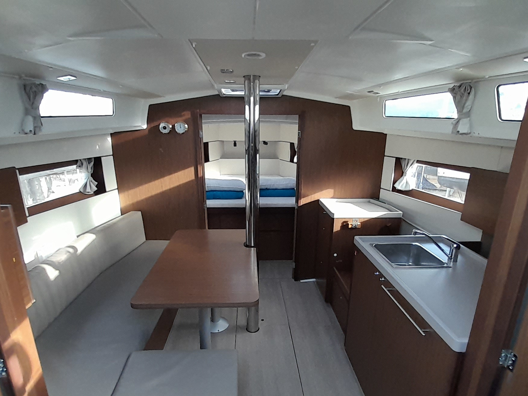Oceanis 38.1 (3 cab.) — photo 6
