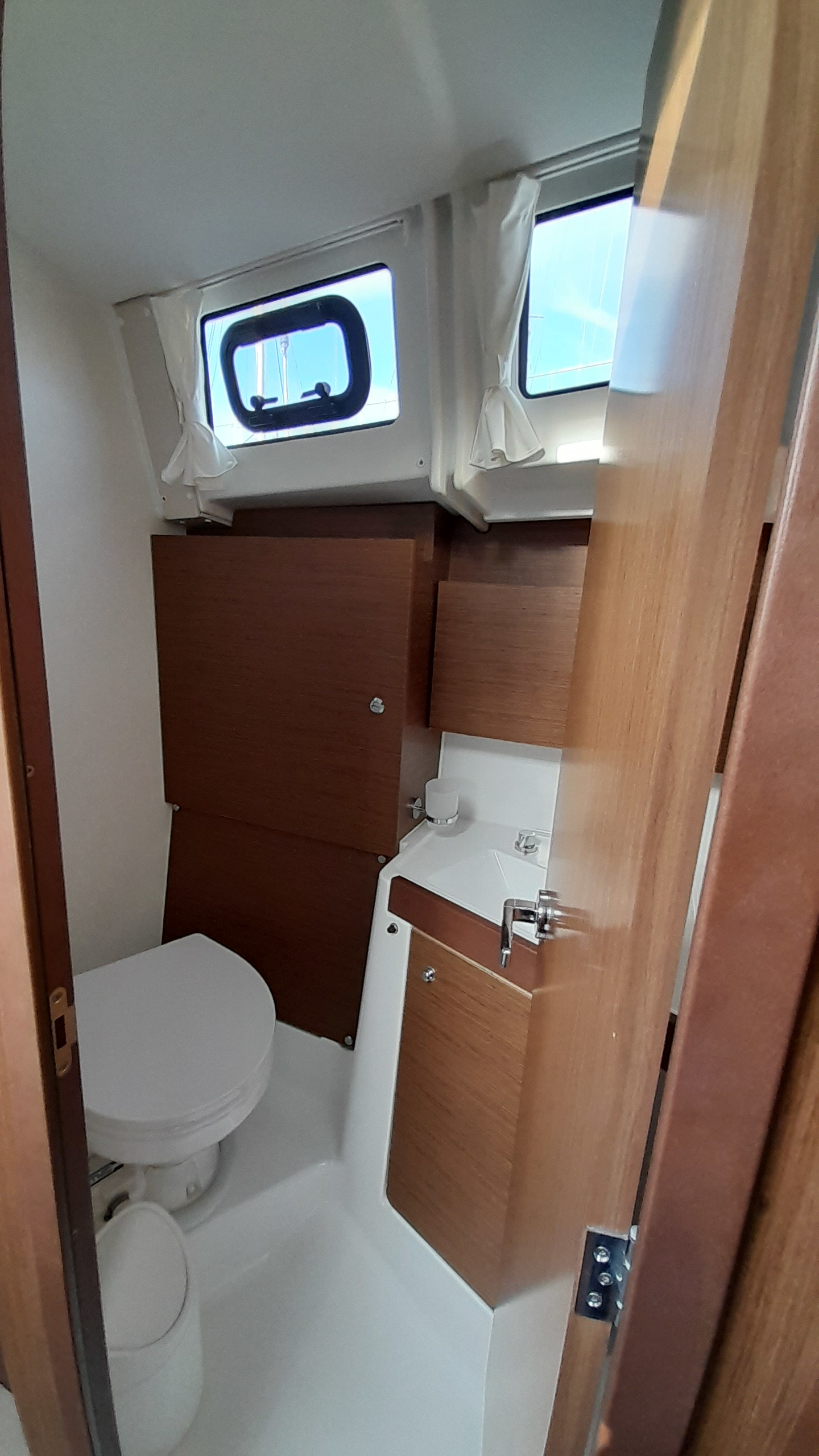 Oceanis 38.1 (3 cab.) — photo 4