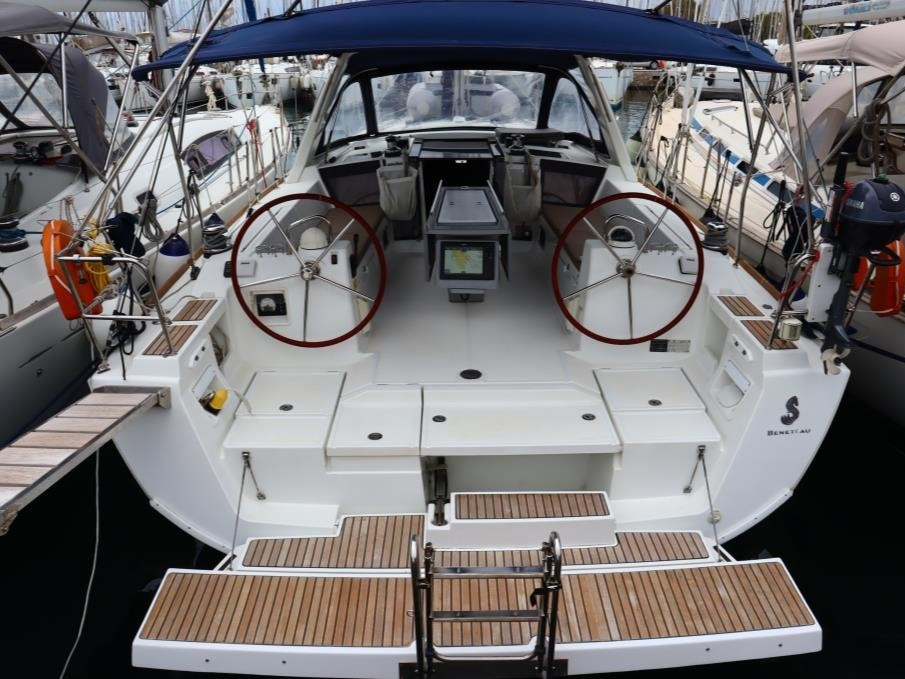 Oceanis 41 (3 cab.) — photo 1