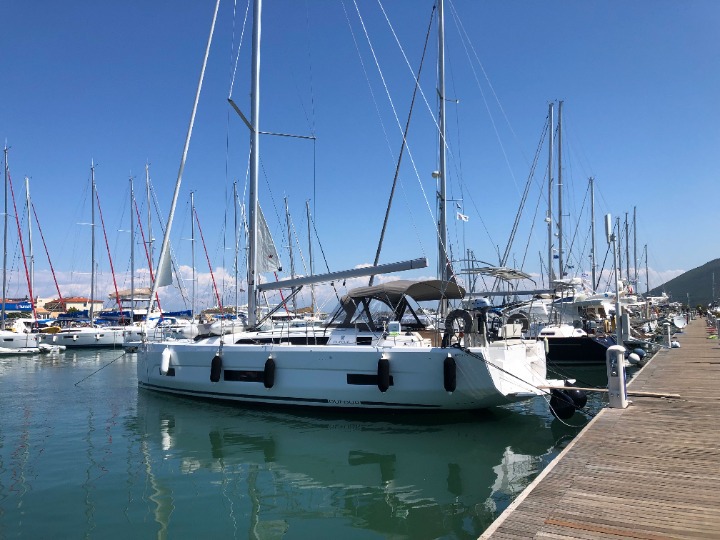 Dufour 470 (5 cab.) — photo 7