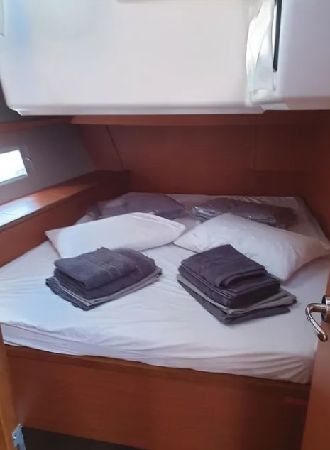 Dufour 470 (5 cab.) — photo 3