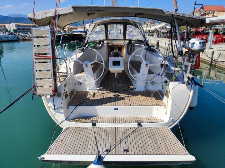 Bavaria Cruiser 41 (3 cab.) — photo 8