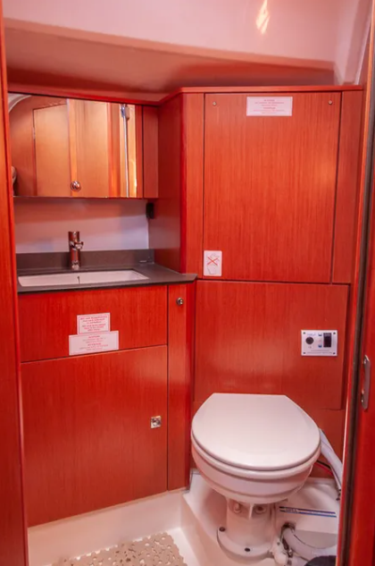 Bavaria Cruiser 41 (3 cab.) — photo 4