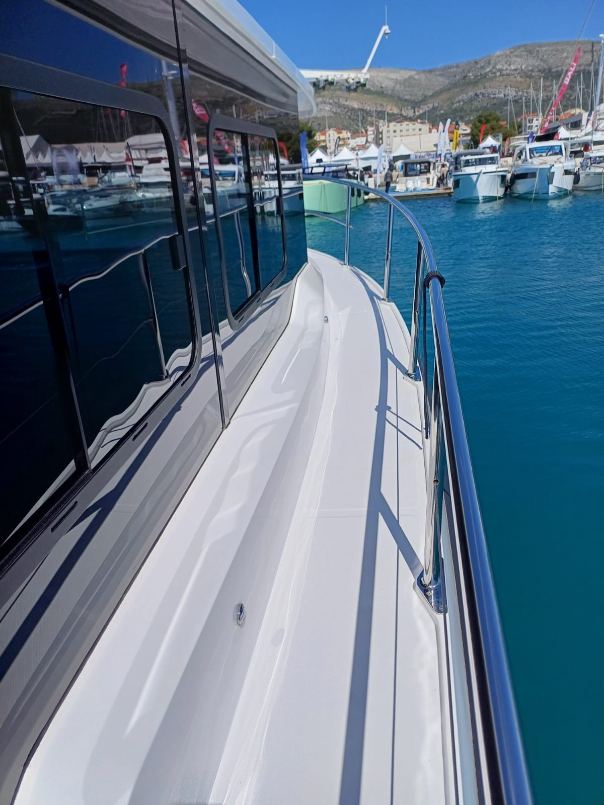 Nikhen Aquasun 34 Sedan LP — photo 6