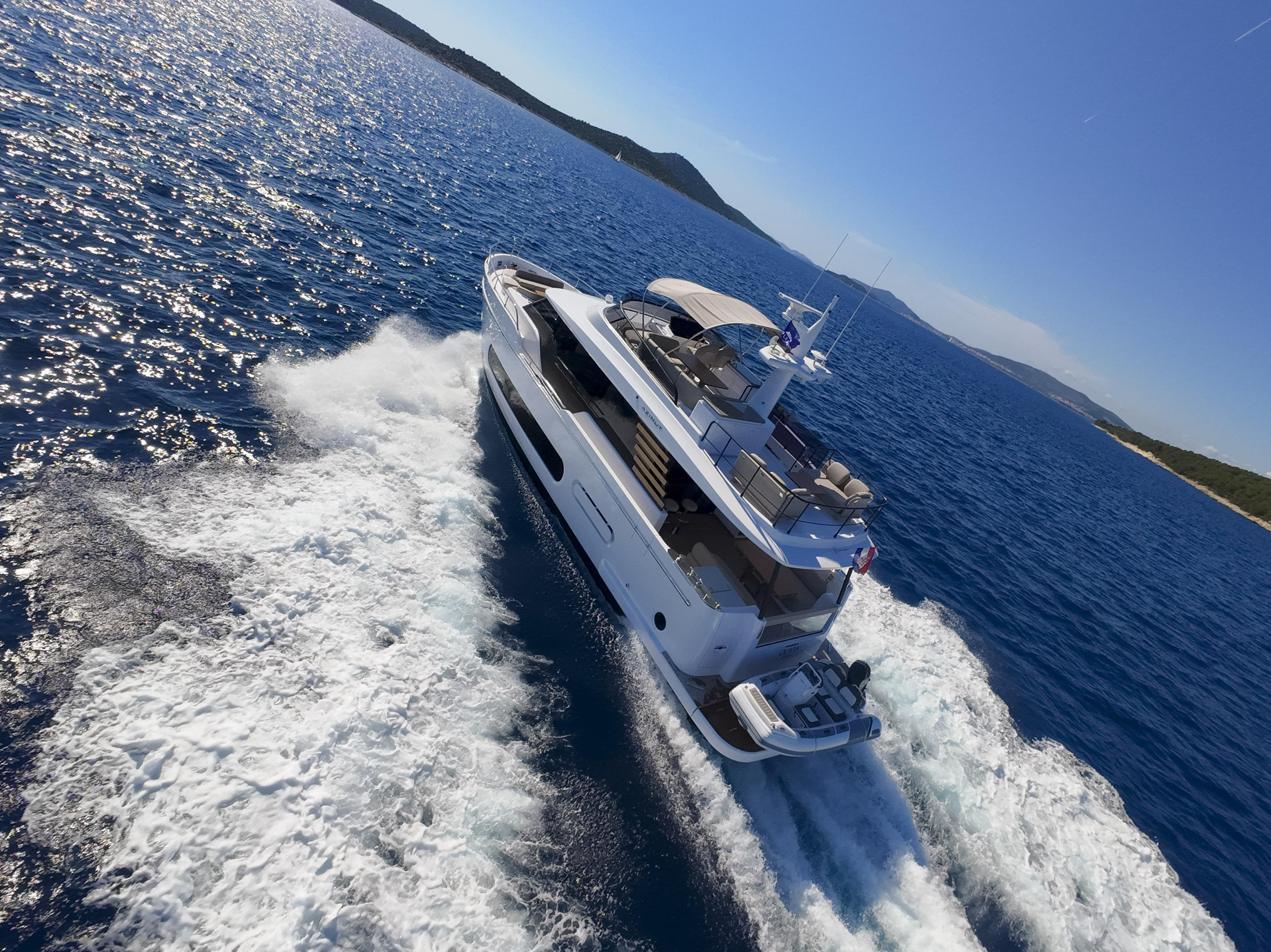 Azimut Magellano 60 — photo 25