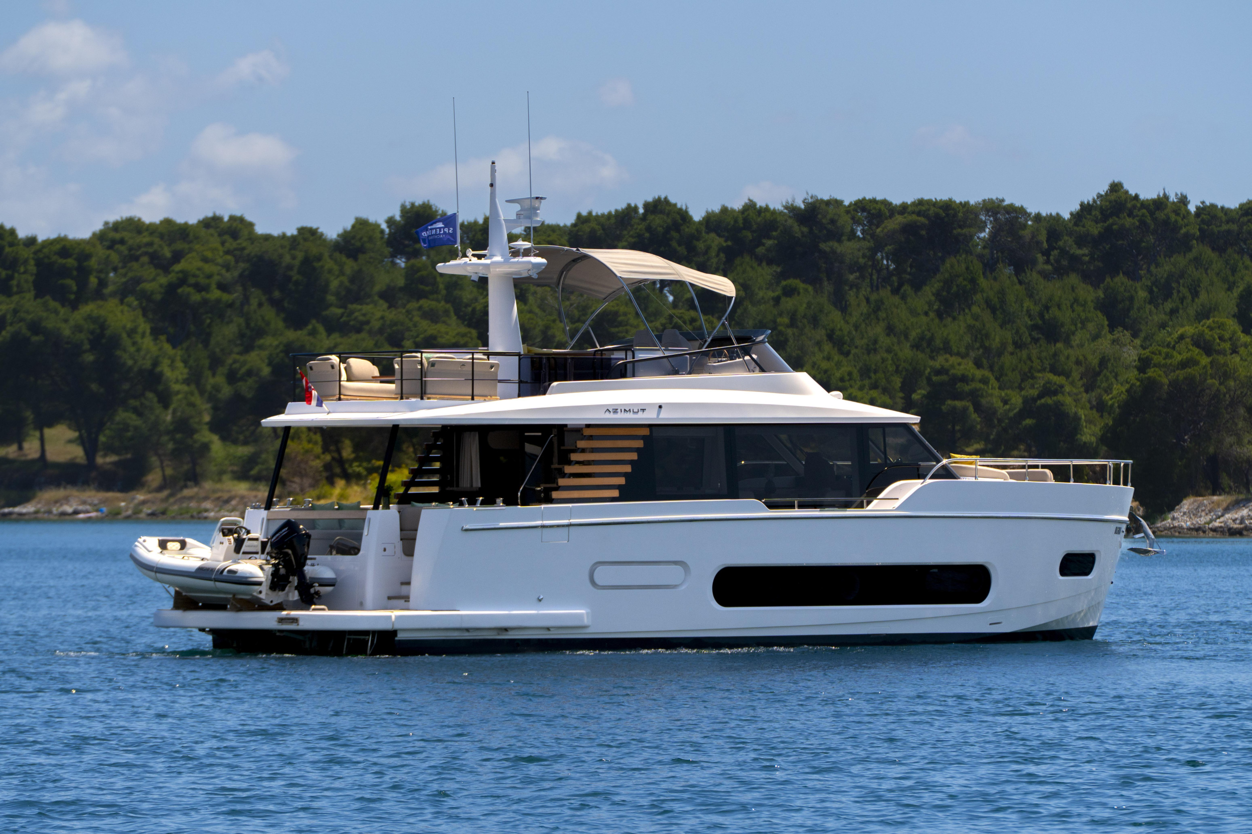 Azimut Magellano 60 — photo 77