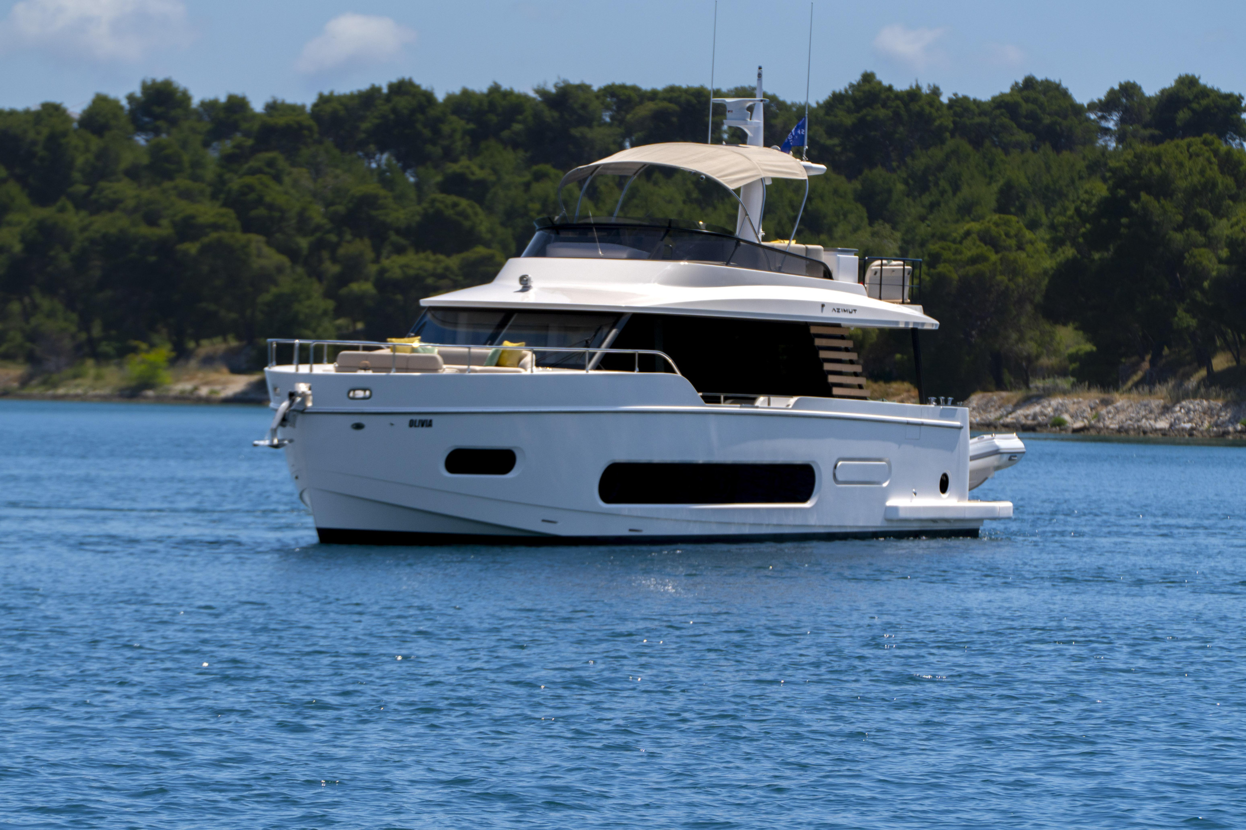 Azimut Magellano 60 — photo 102