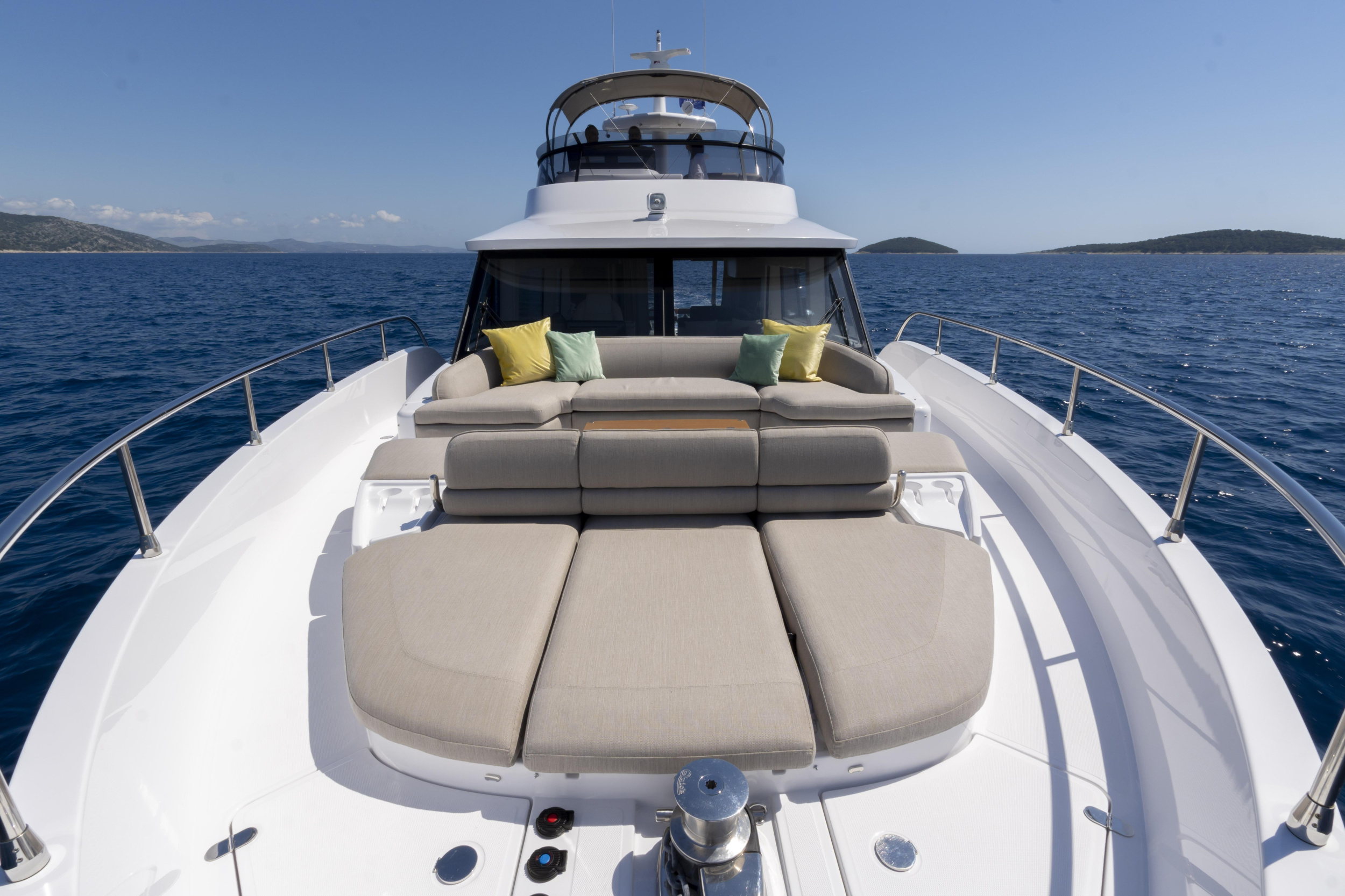 Azimut Magellano 60 — photo 84