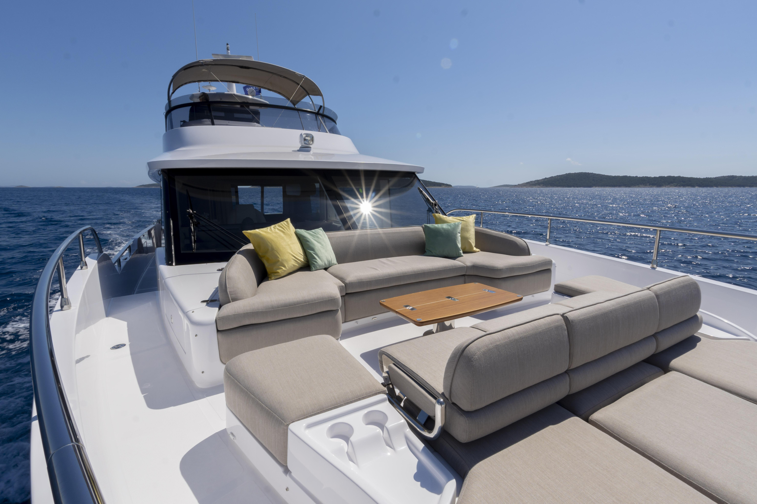 Azimut Magellano 60 — photo 39