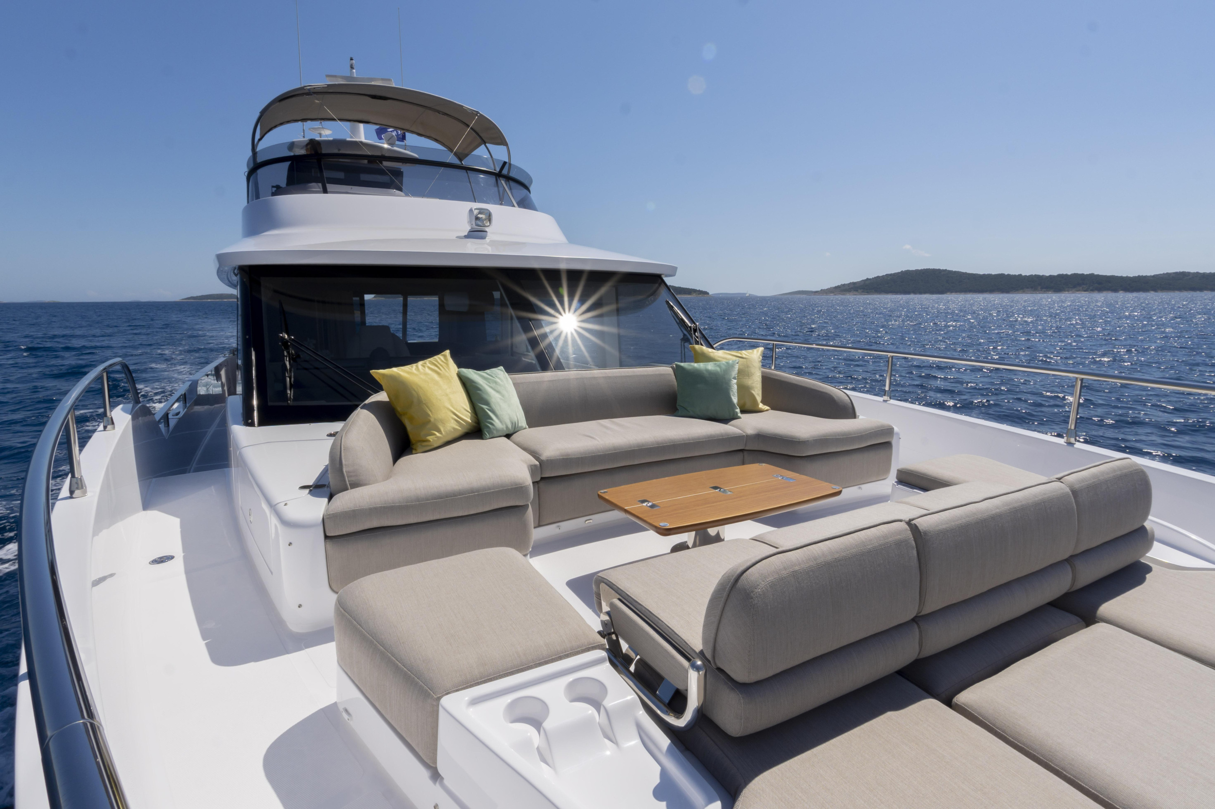 Azimut Magellano 60 — photo 7