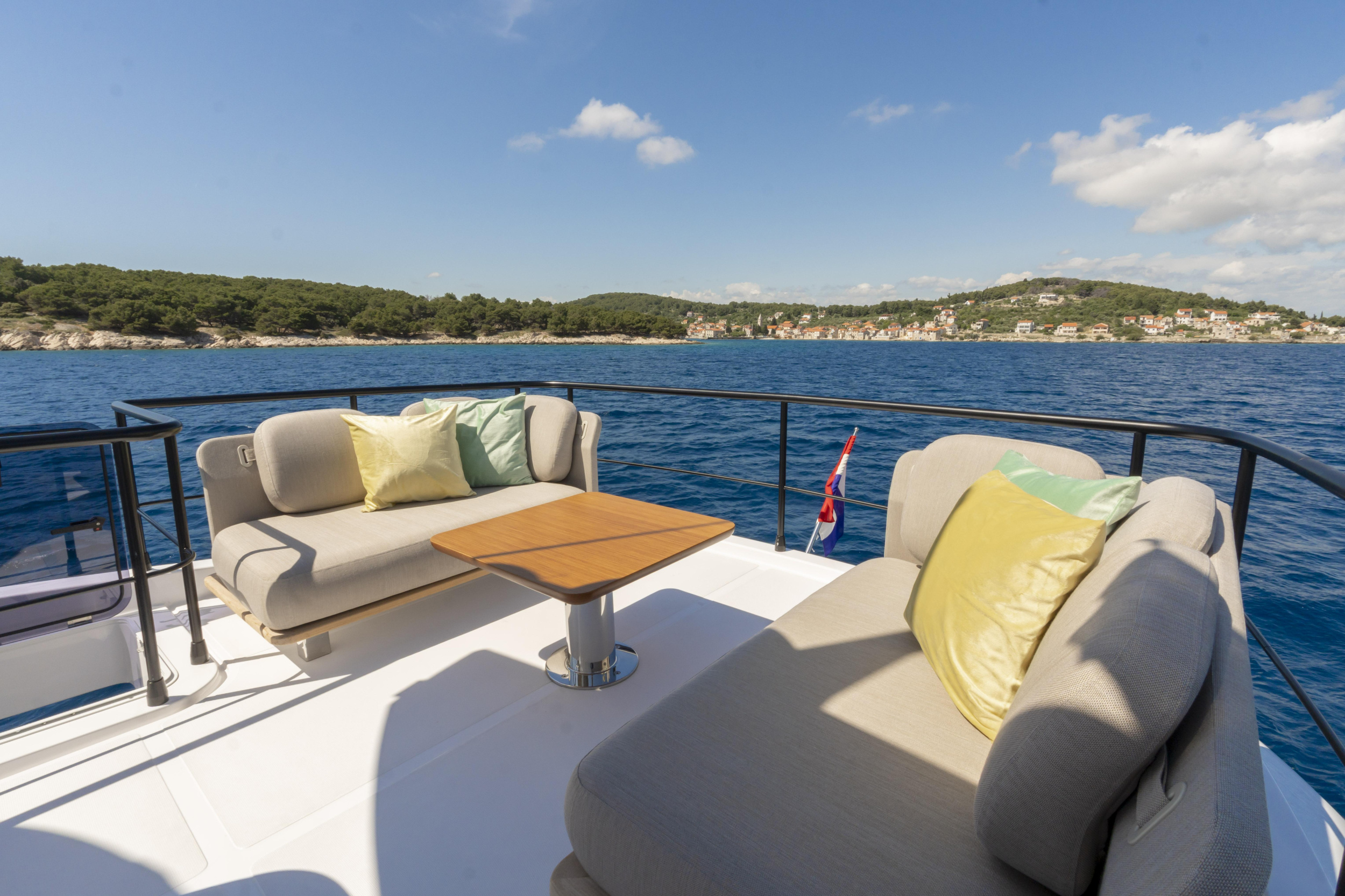 Azimut Magellano 60 — photo 27