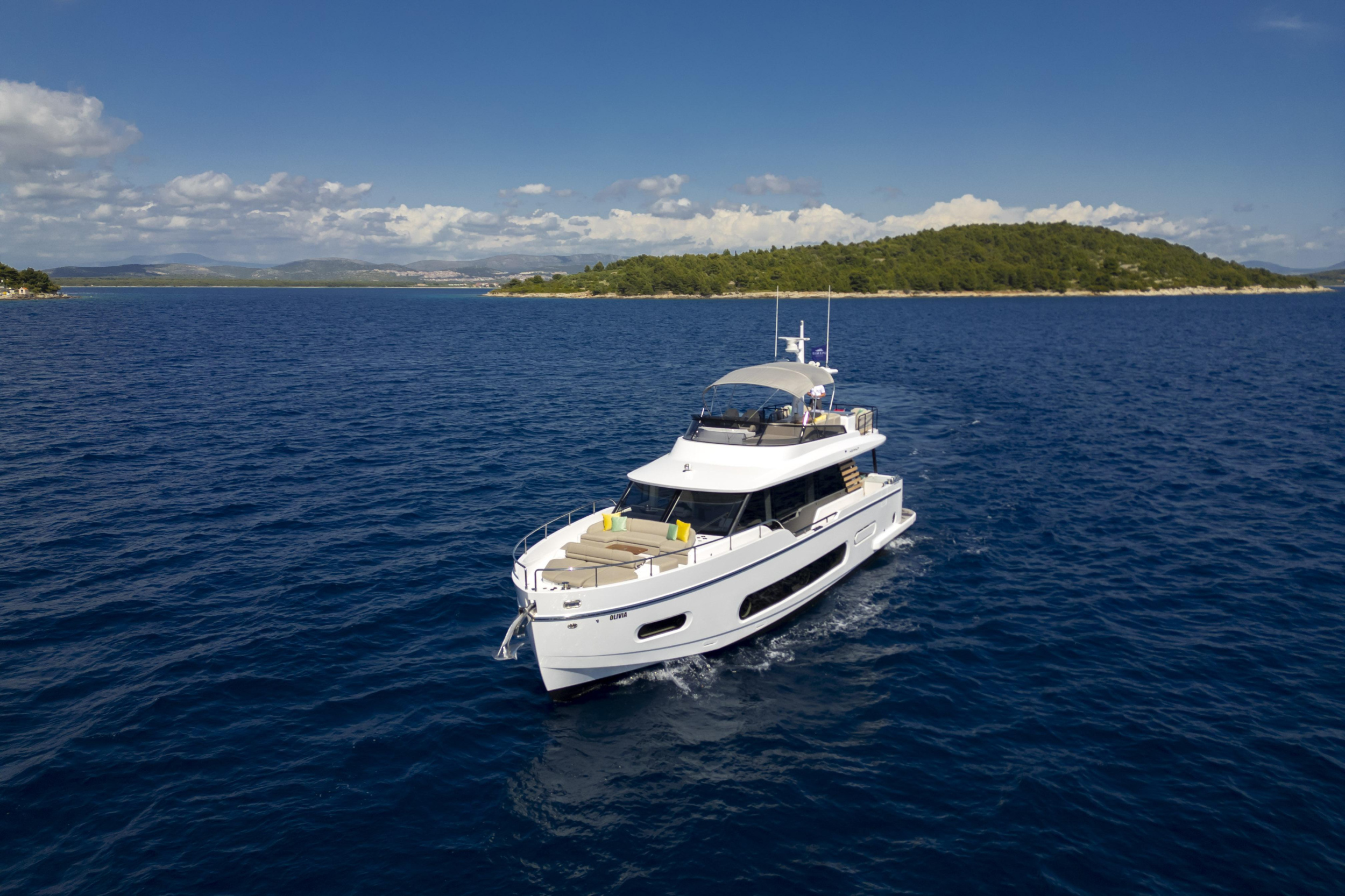 Azimut Magellano 60 — photo 113