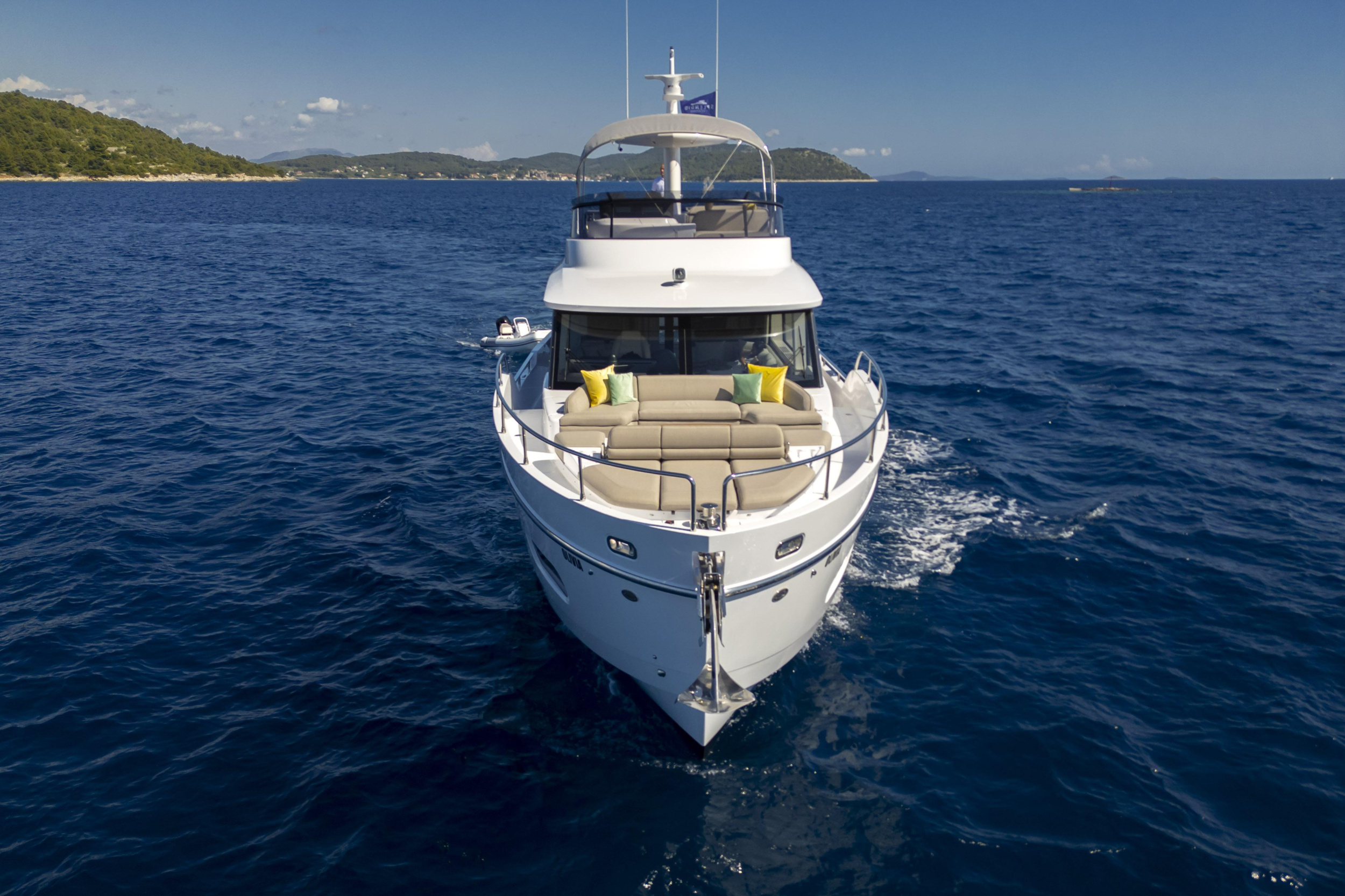 Azimut Magellano 60 — photo 13