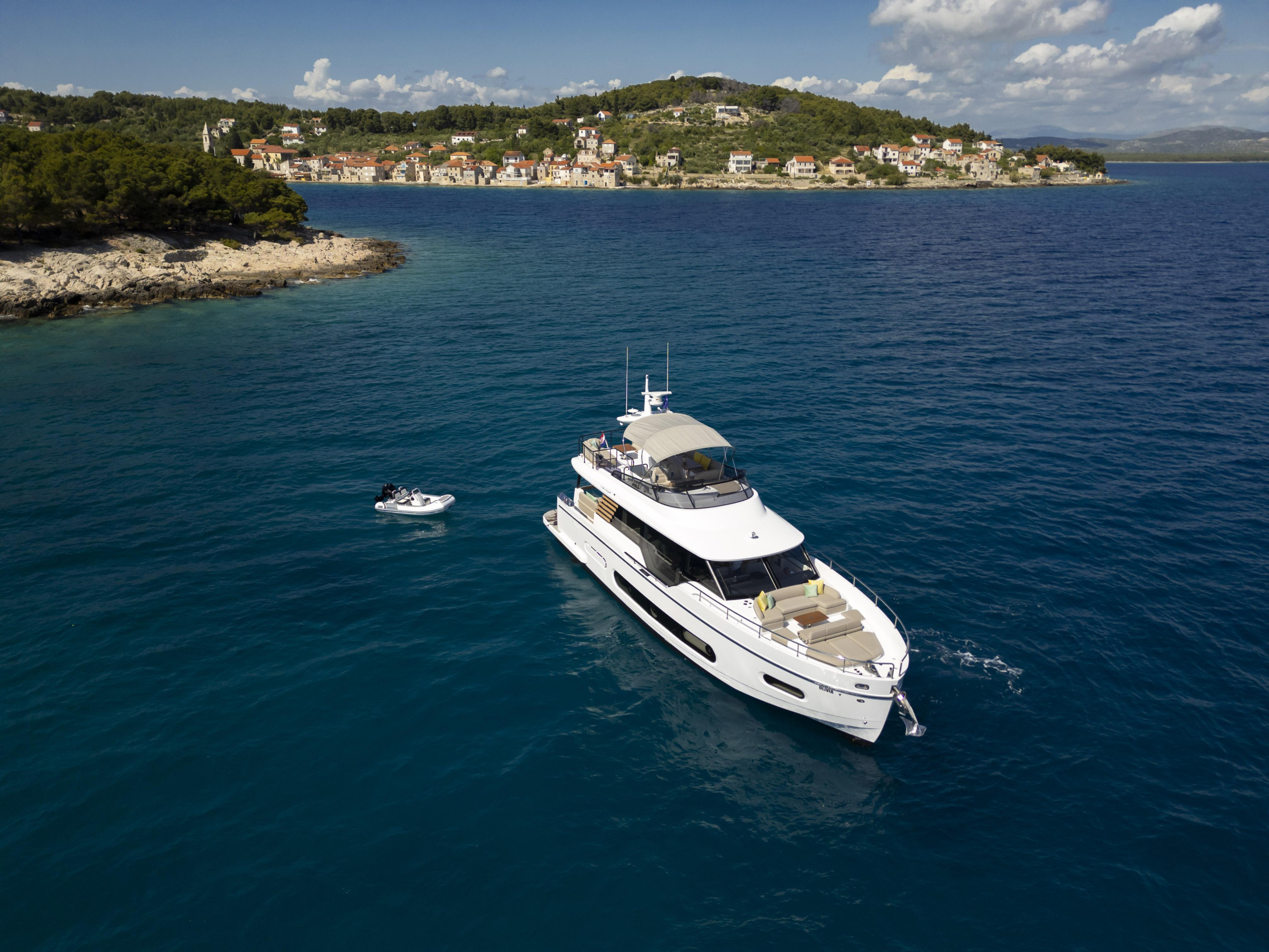Azimut Magellano 60 — photo 28