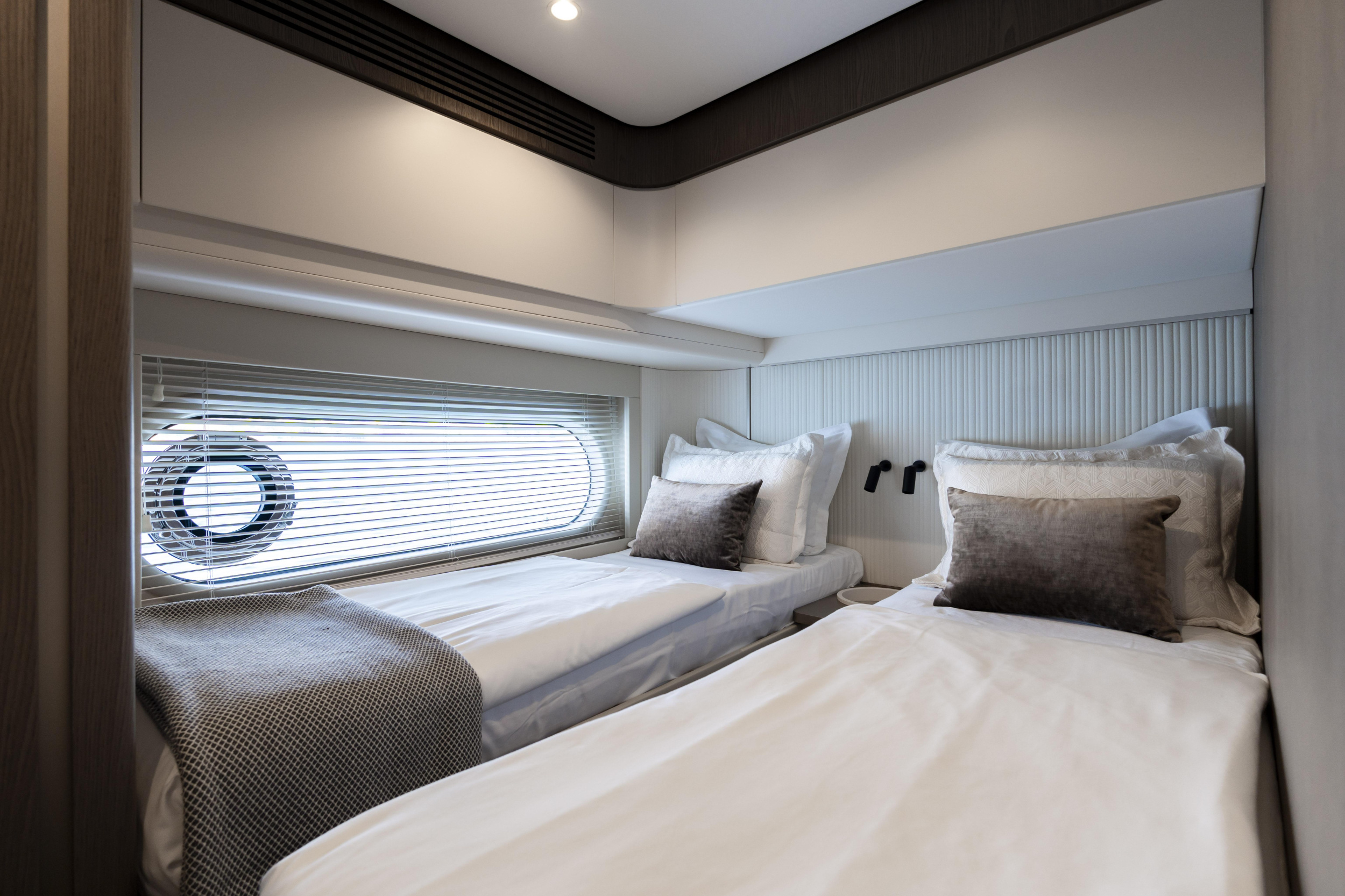 Azimut Magellano 60 — photo 68