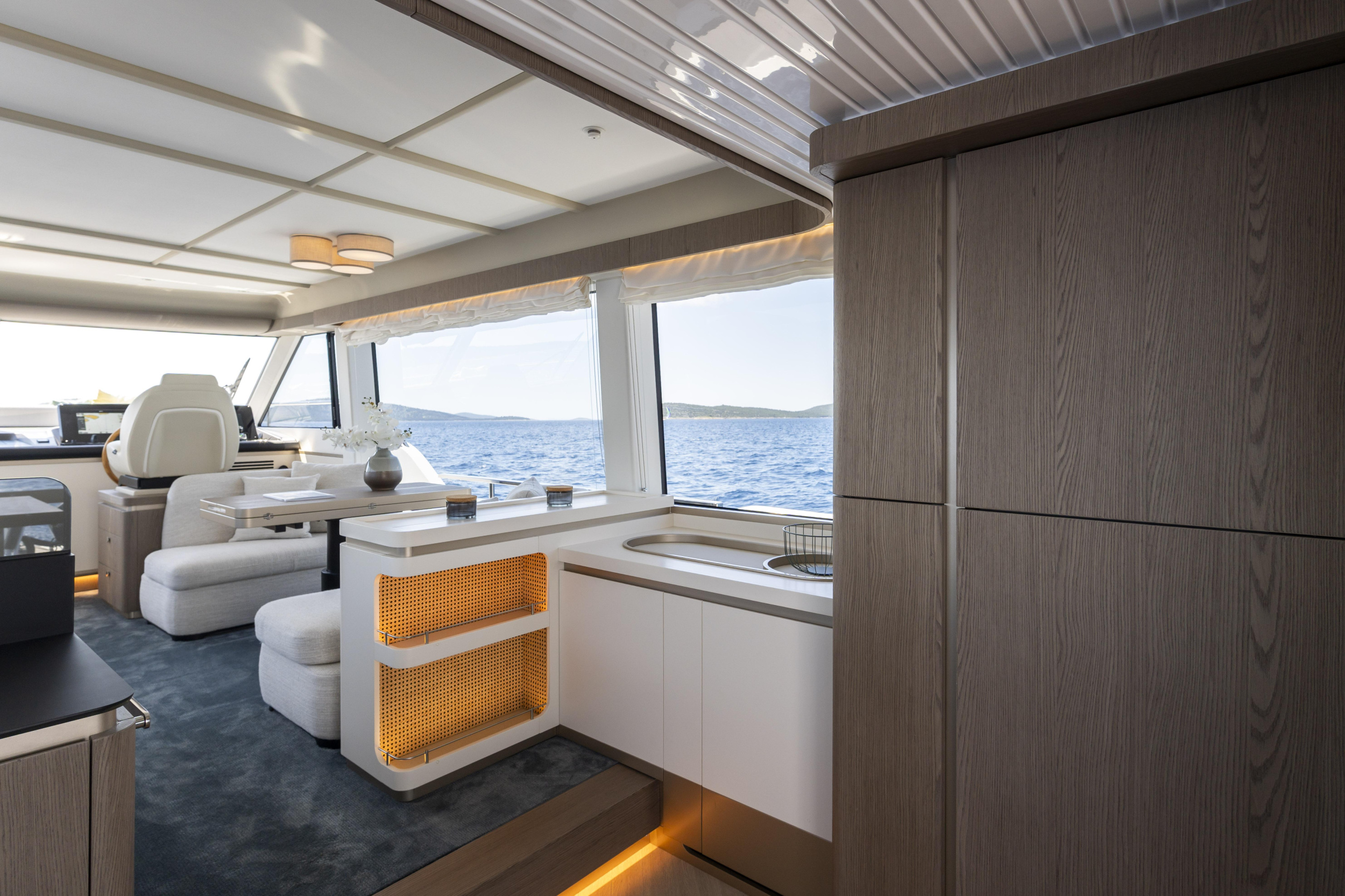 Azimut Magellano 60 — photo 92