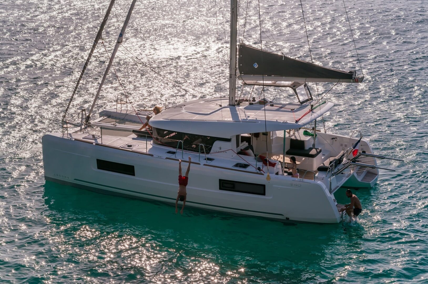 Lagoon 40 — photo 6