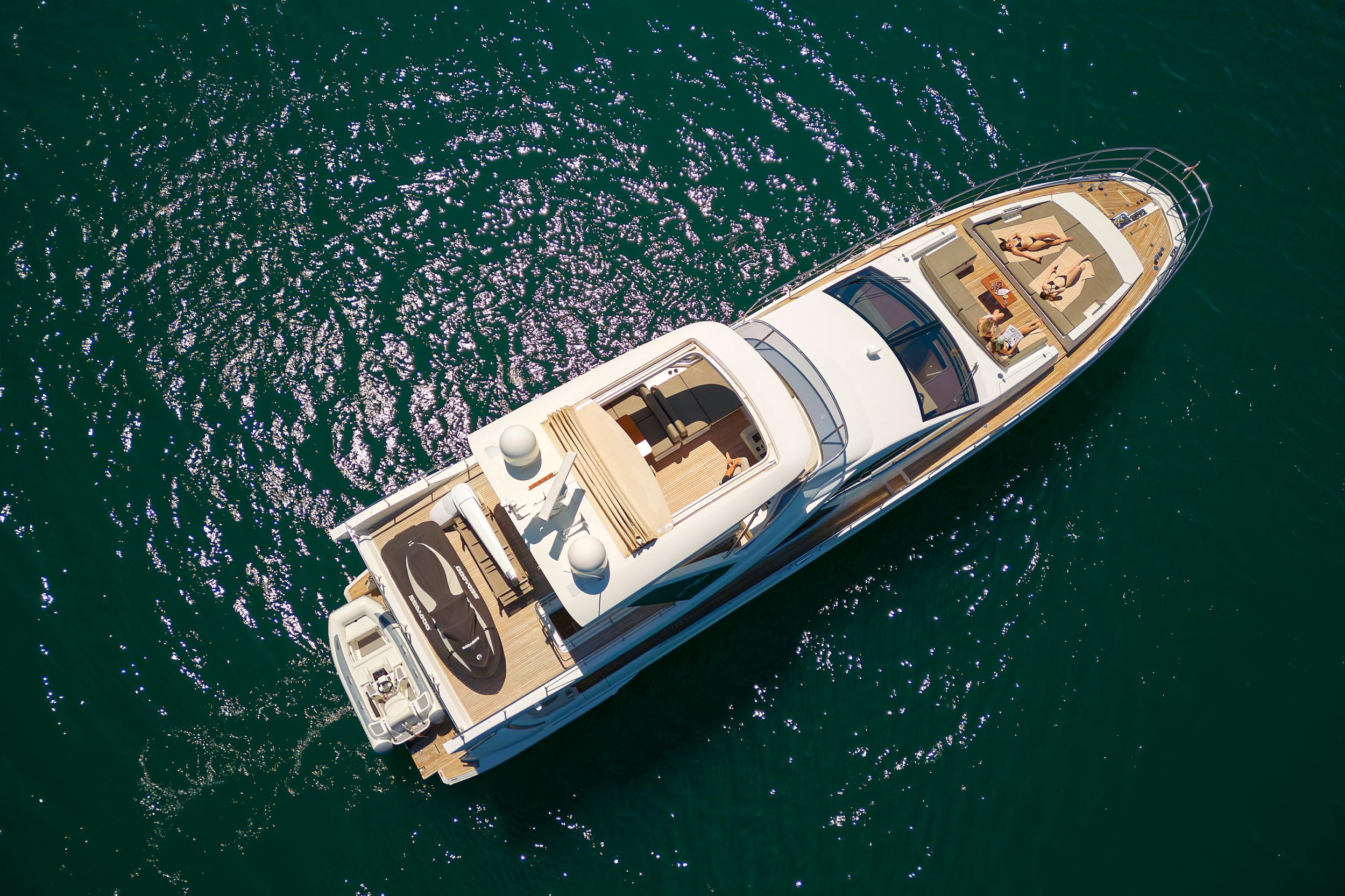 Azimut 72 — photo 93