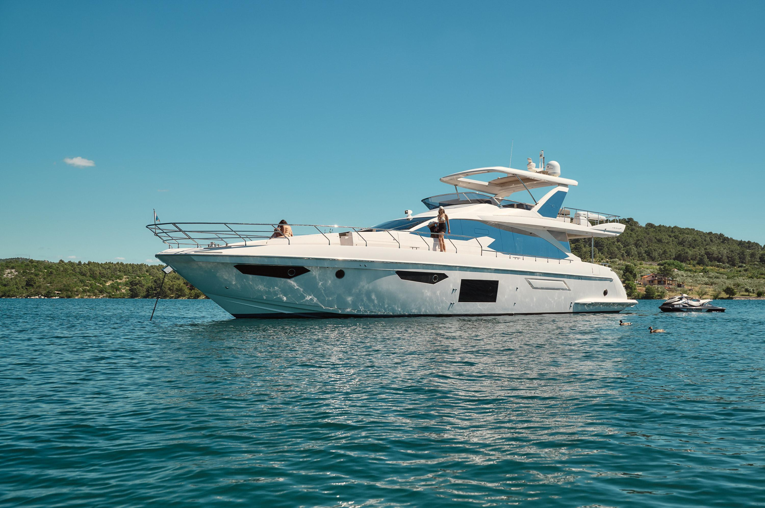 Azimut 72 — photo 104