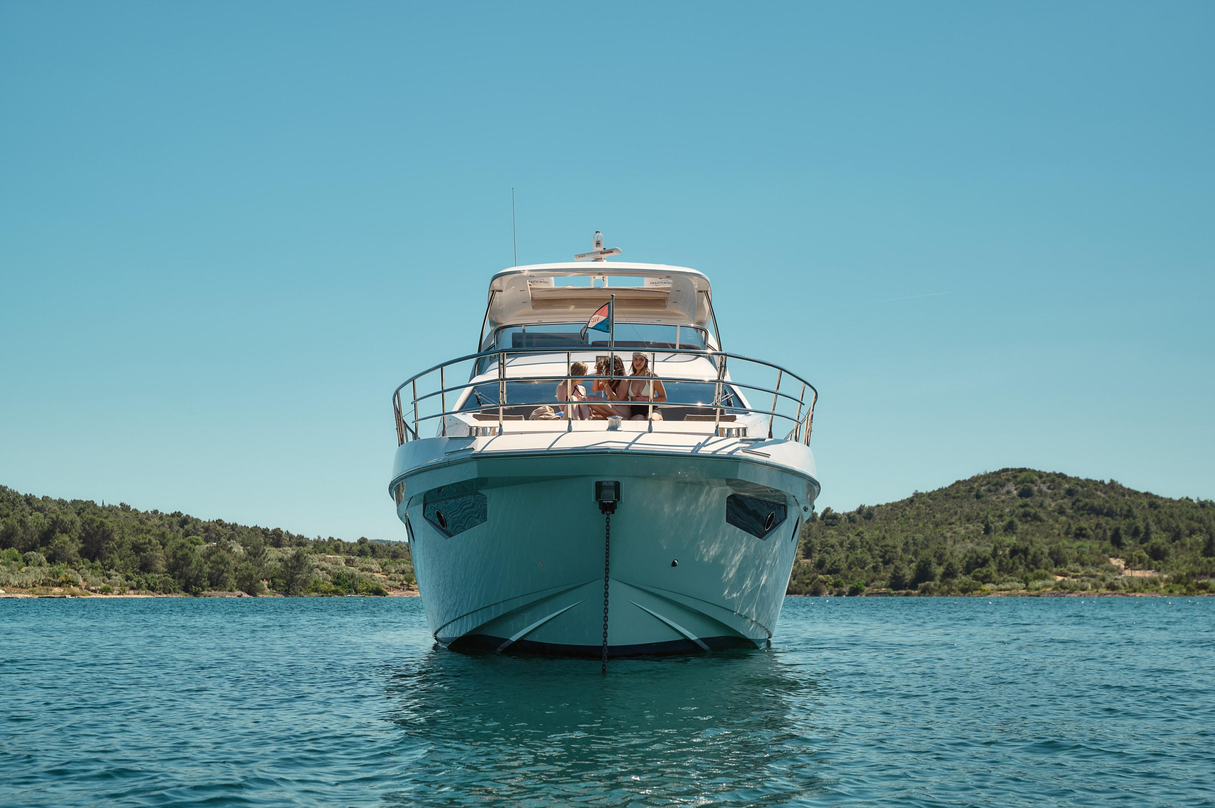 Azimut 72 — photo 141