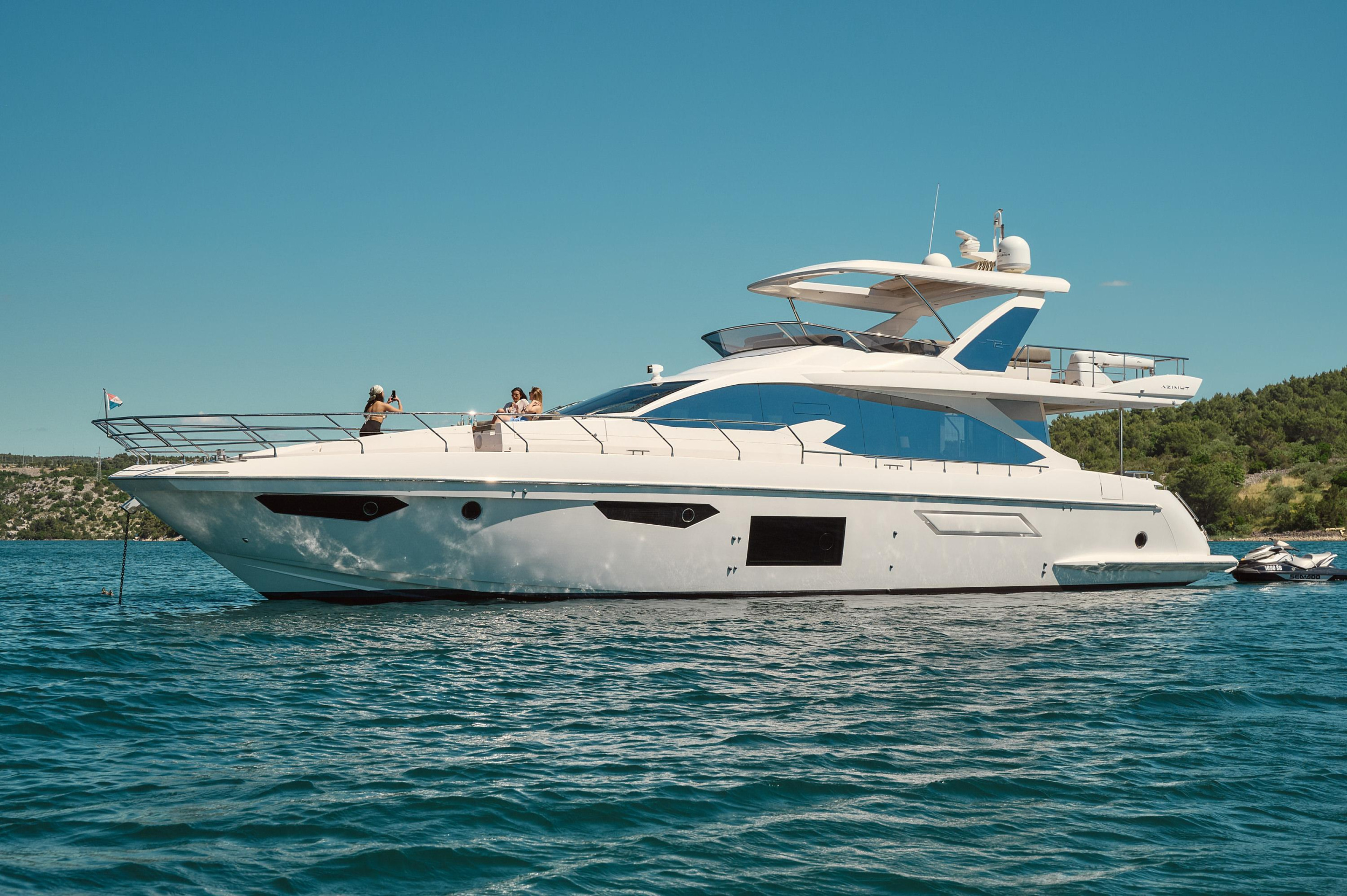 Azimut 72 — photo 89