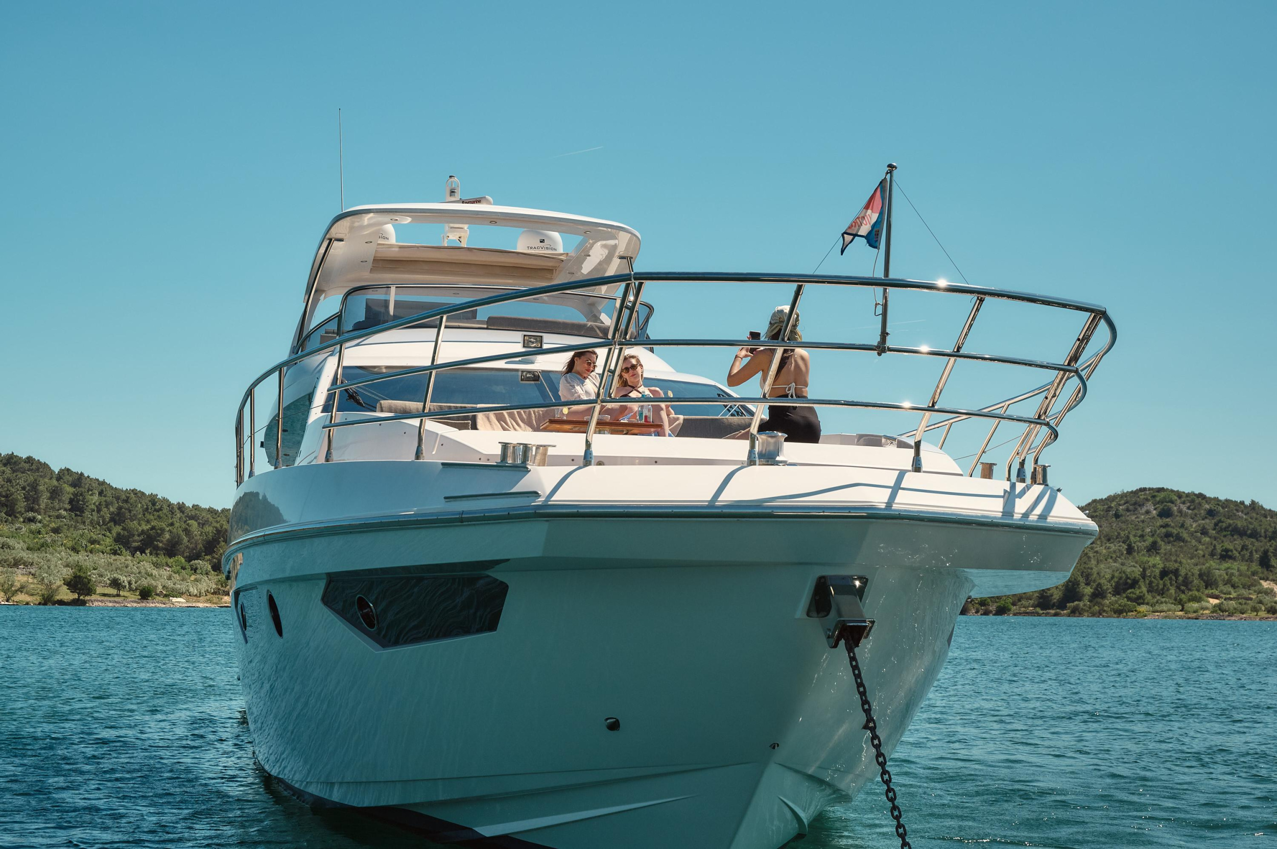 Azimut 72 — photo 103