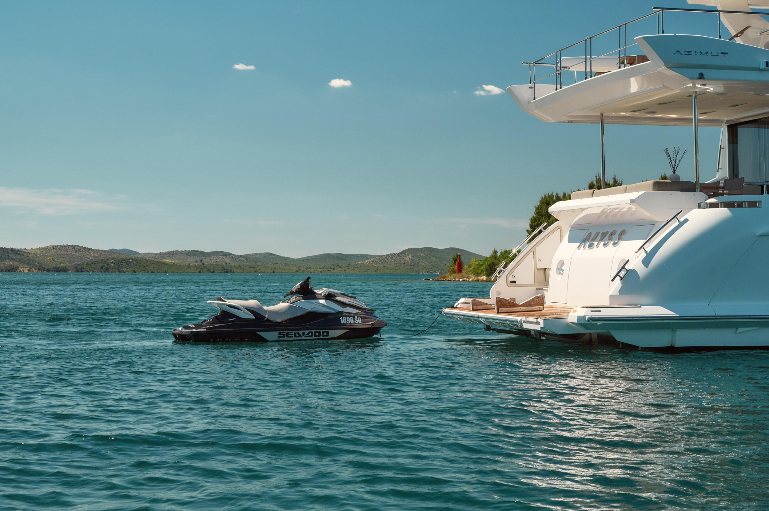 Azimut 72 — photo 96