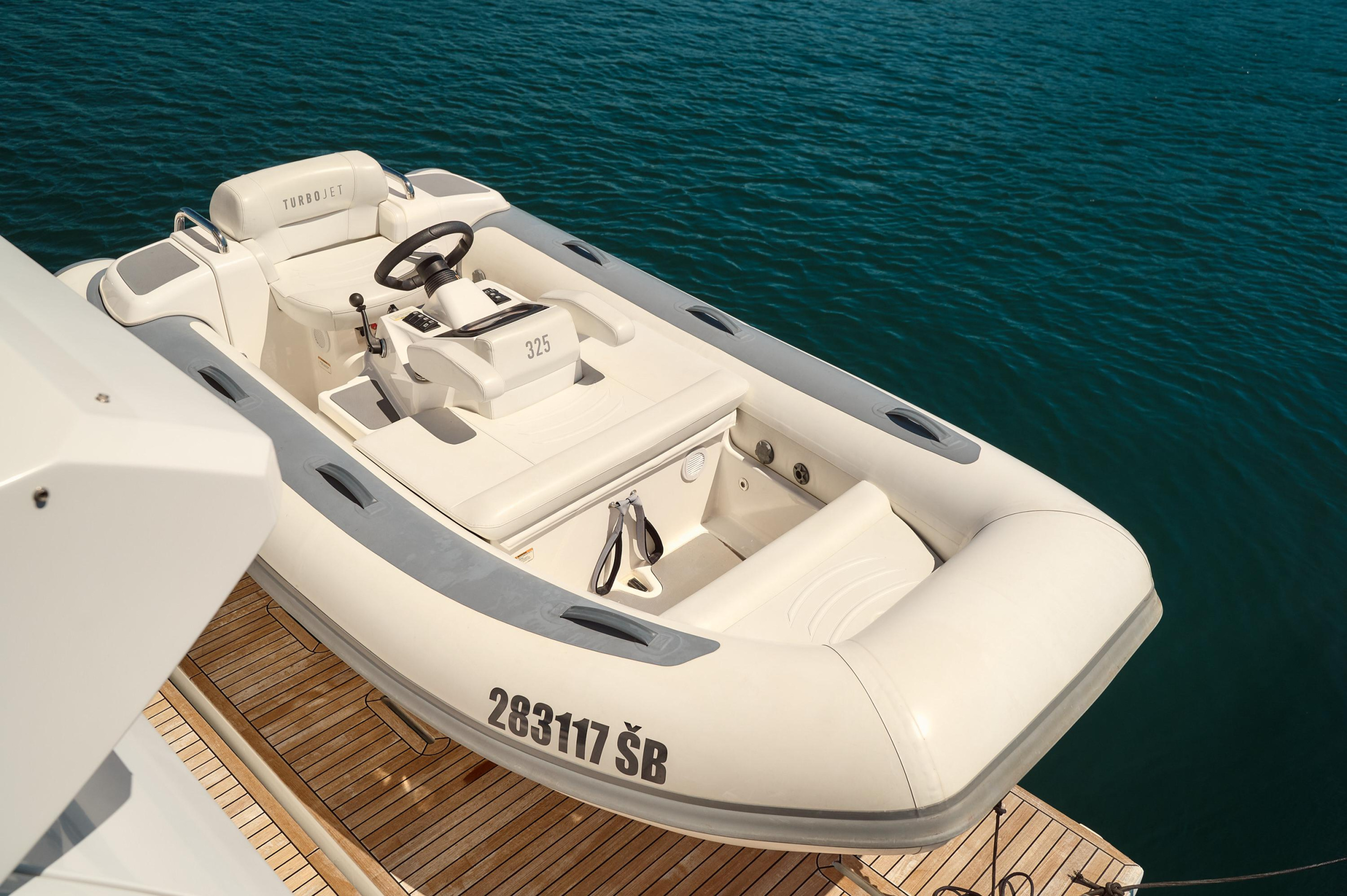 Azimut 72 — photo 133