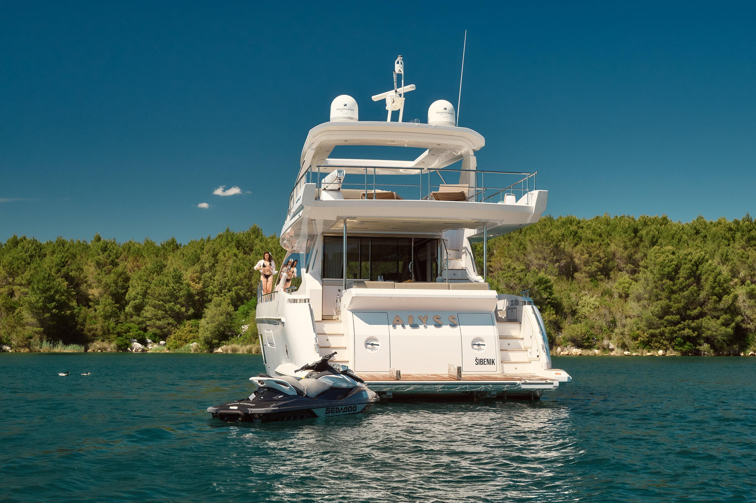 Azimut 72 — photo 63