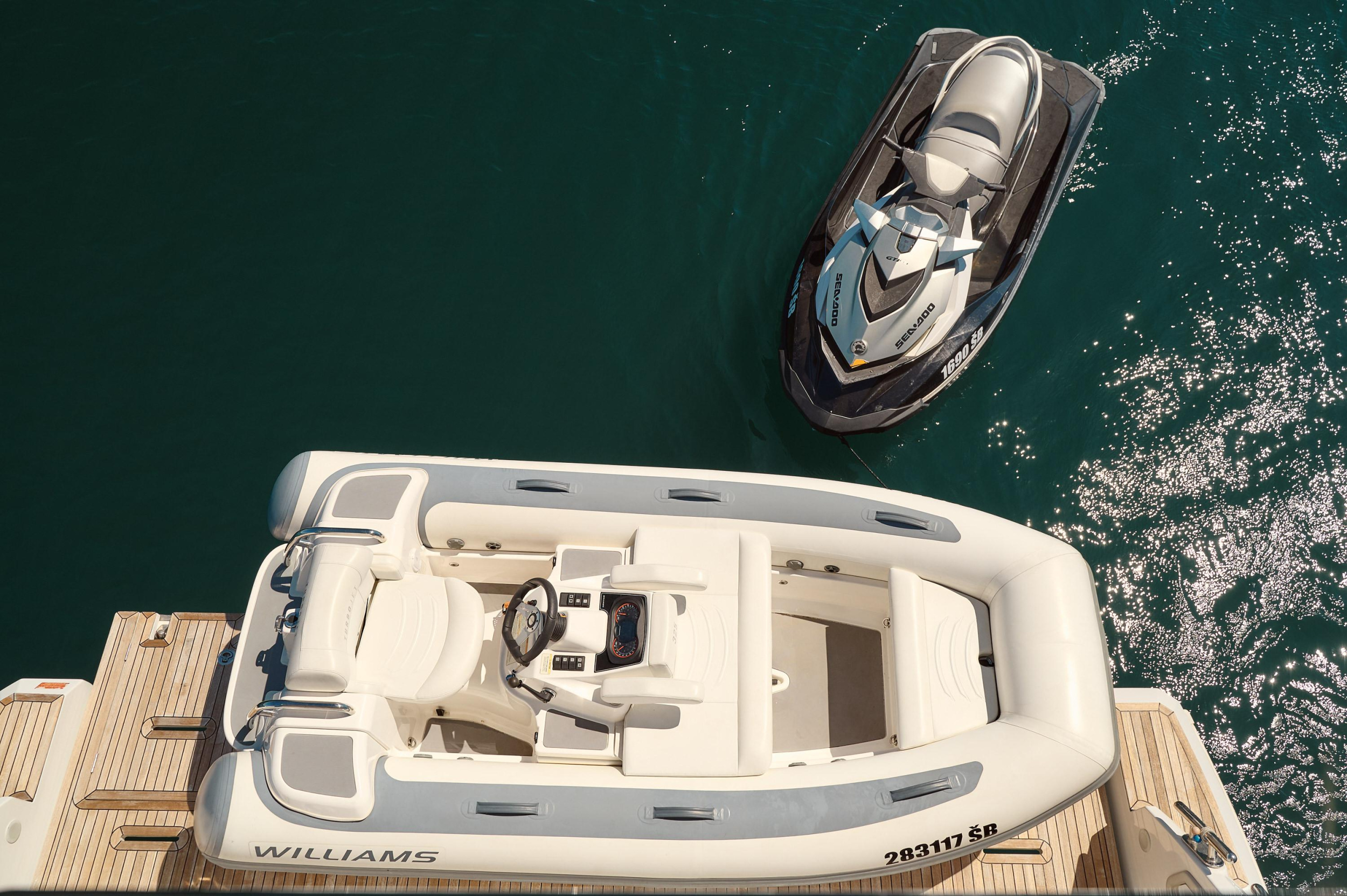 Azimut 72 — photo 111