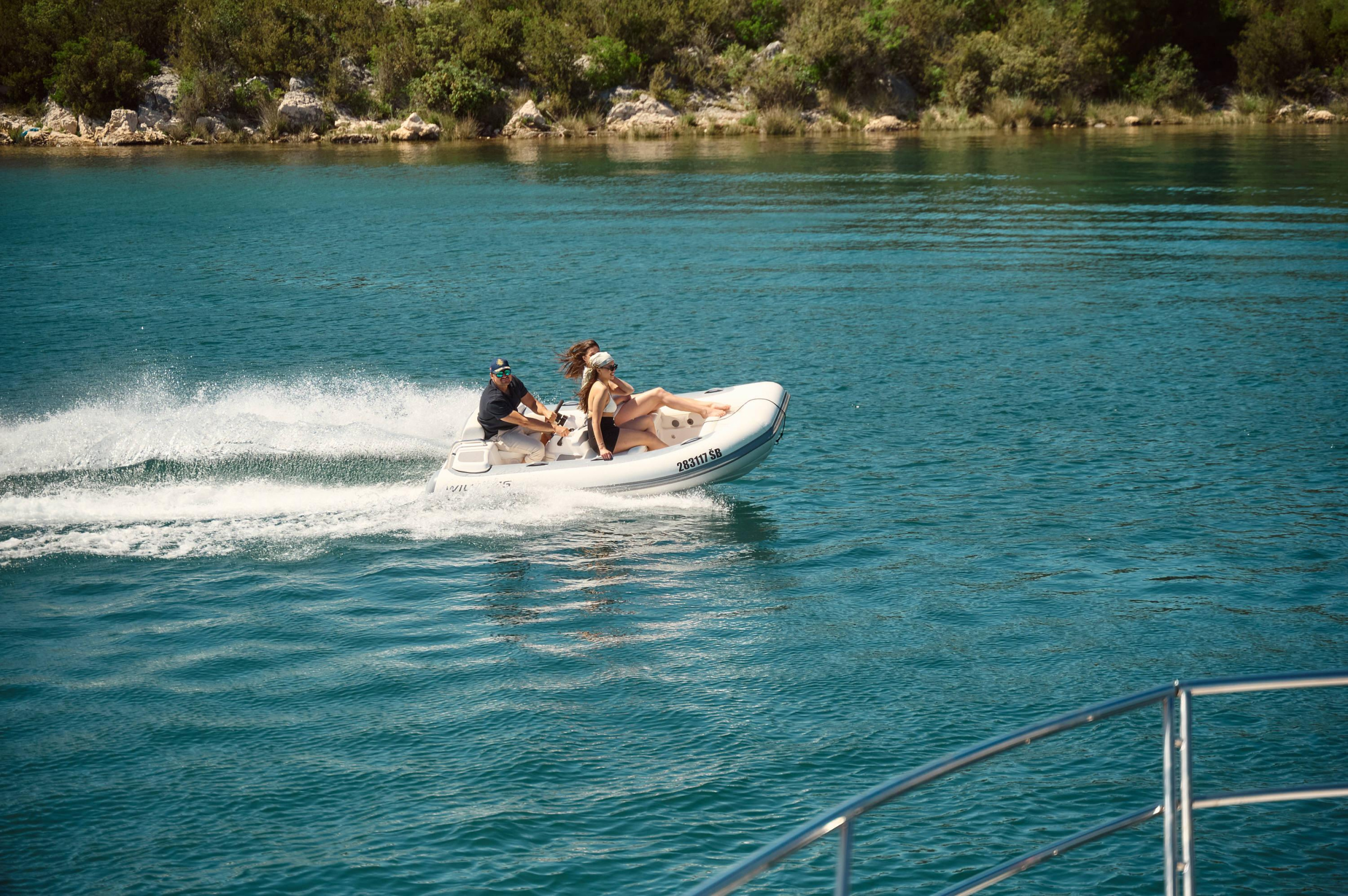 Azimut 72 — photo 130