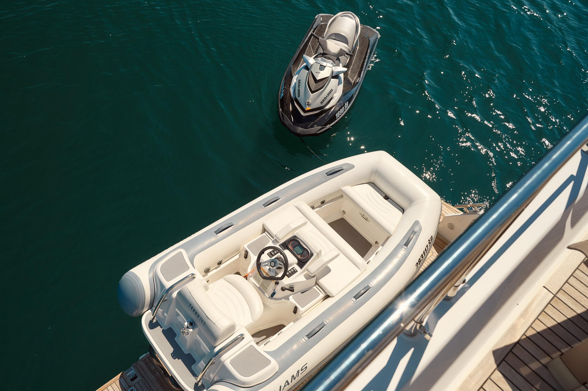 Azimut 72 — photo 35