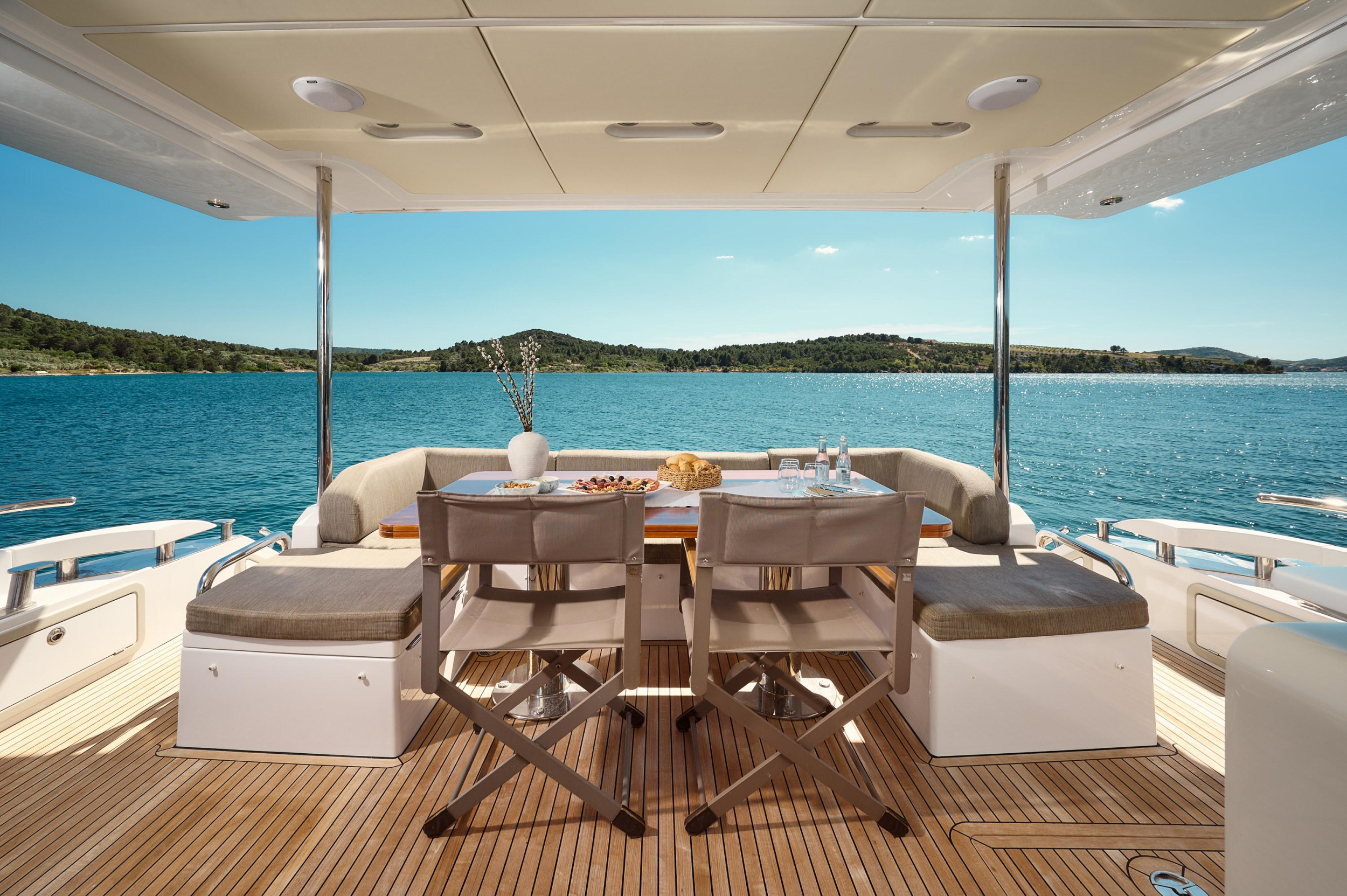 Azimut 72 — photo 47