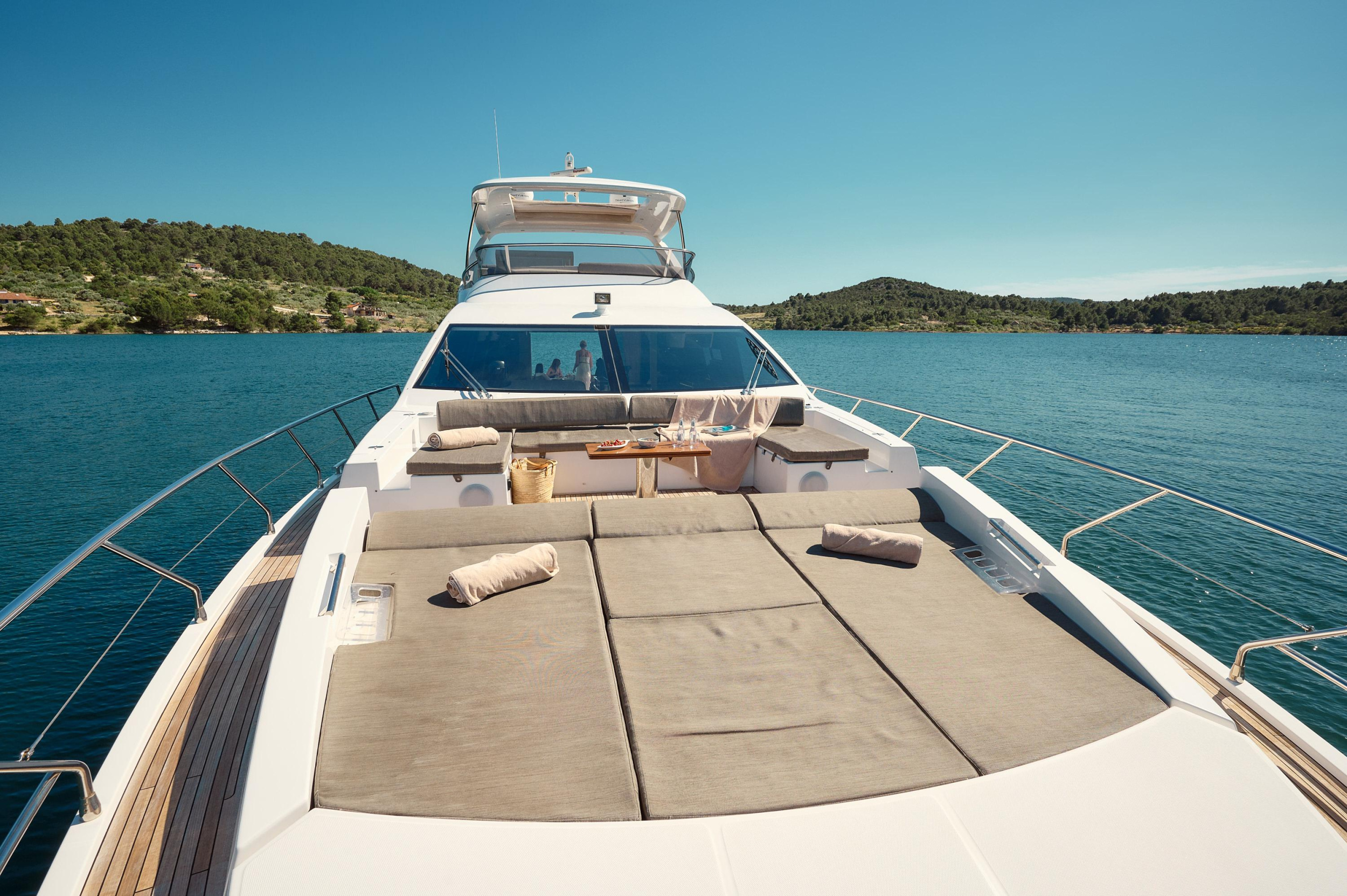 Azimut 72 — photo 41