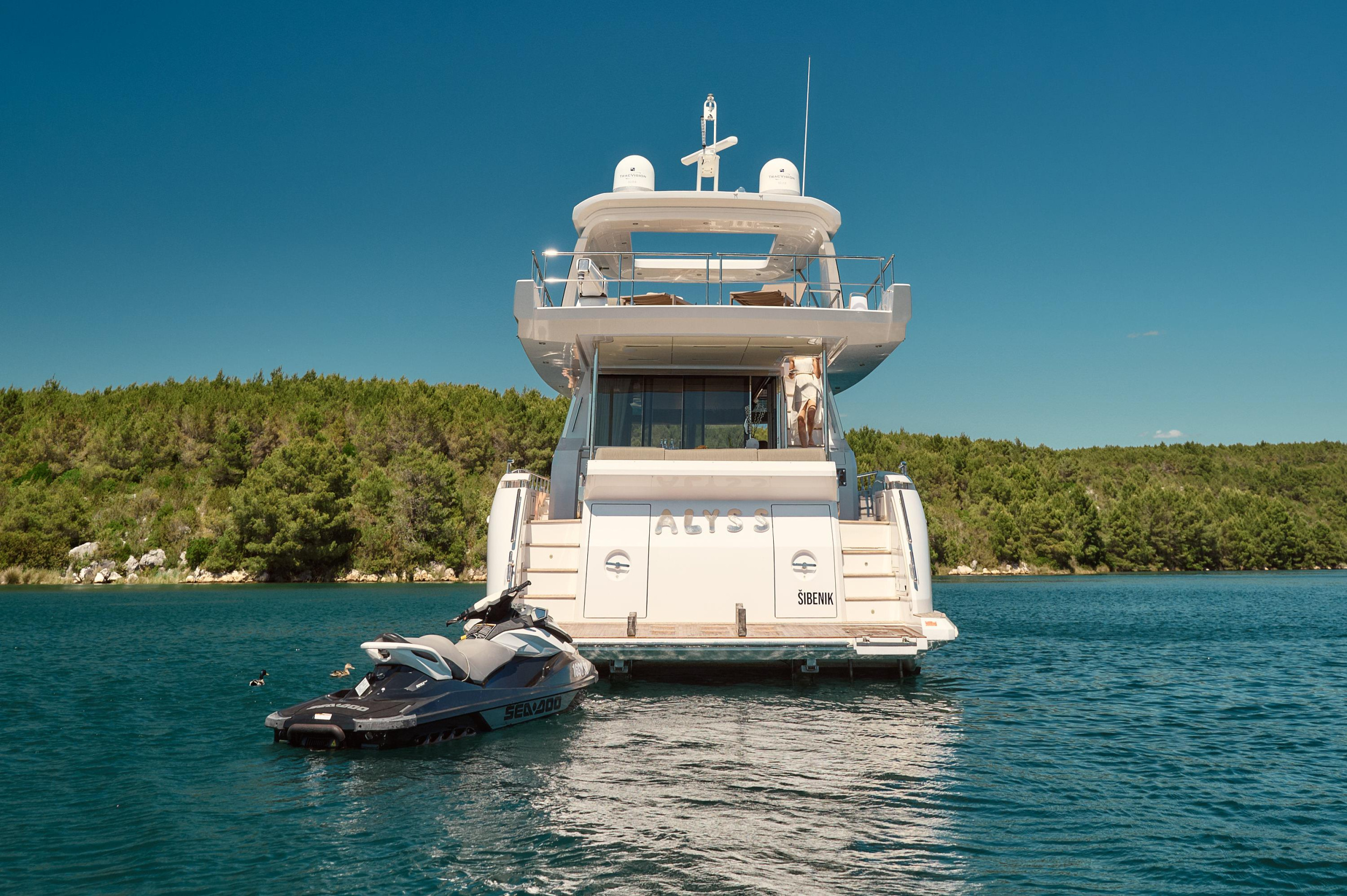 Azimut 72 — photo 140