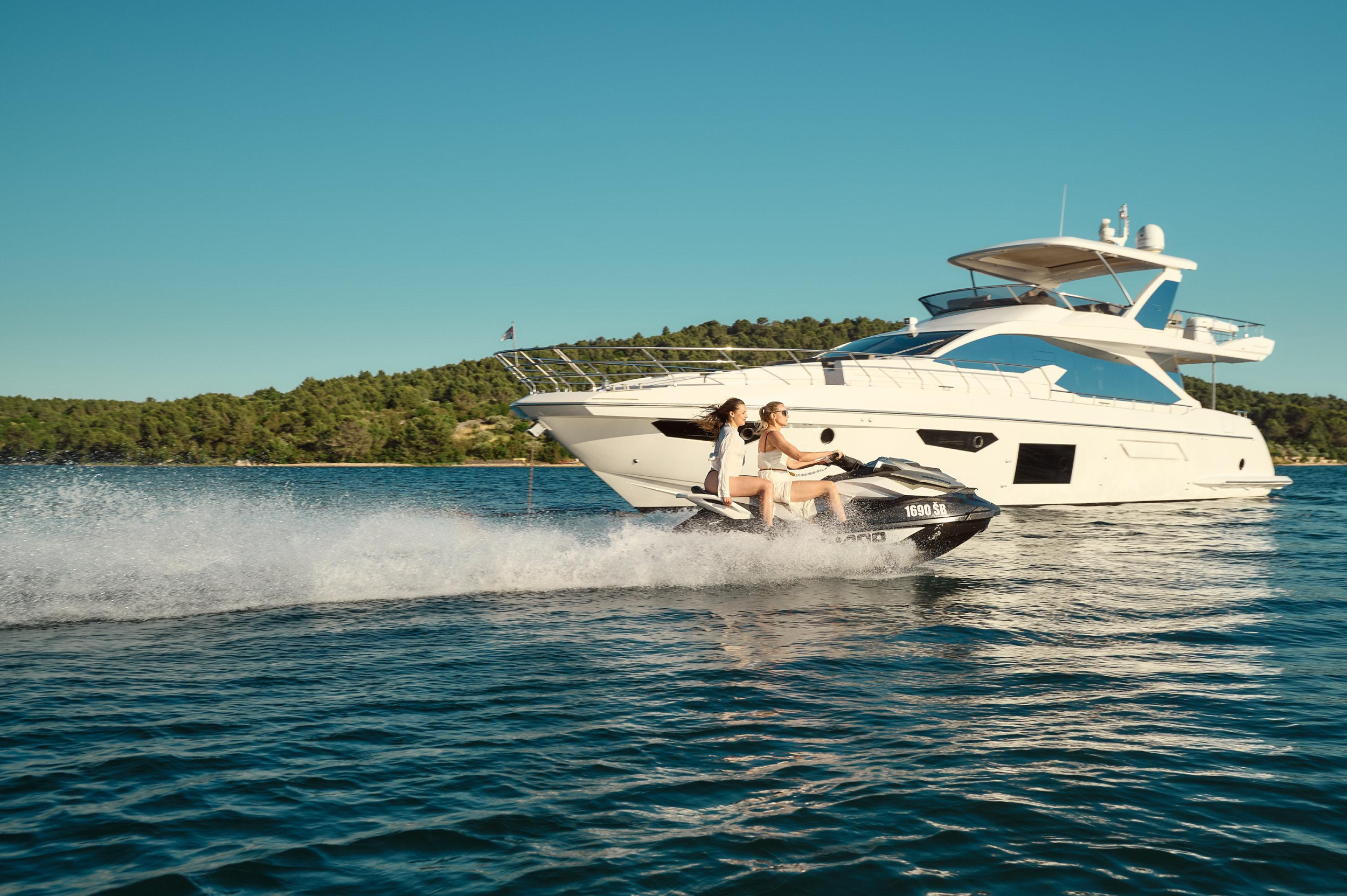 Azimut 72 — photo 38