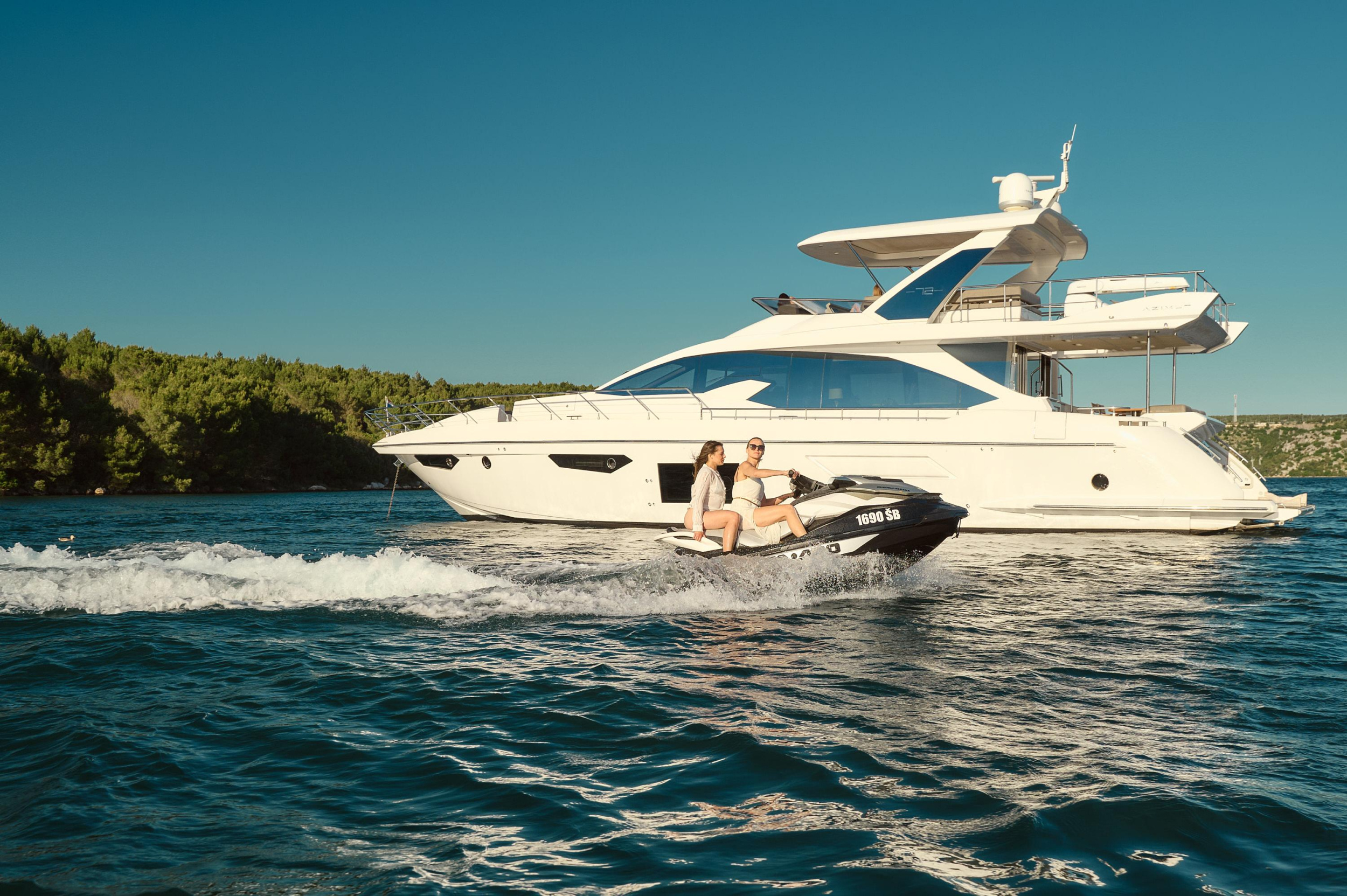 Azimut 72 — photo 121