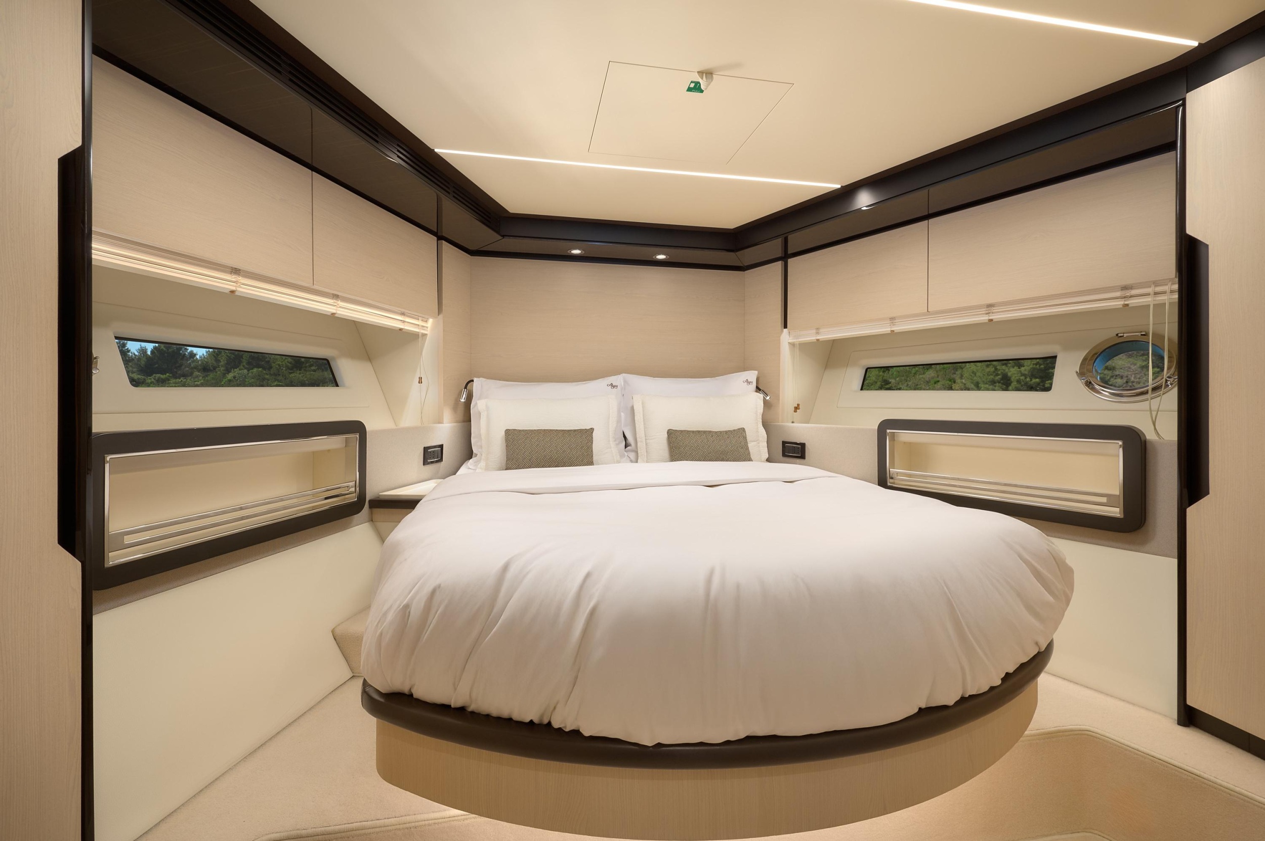 Azimut 72 — photo 29