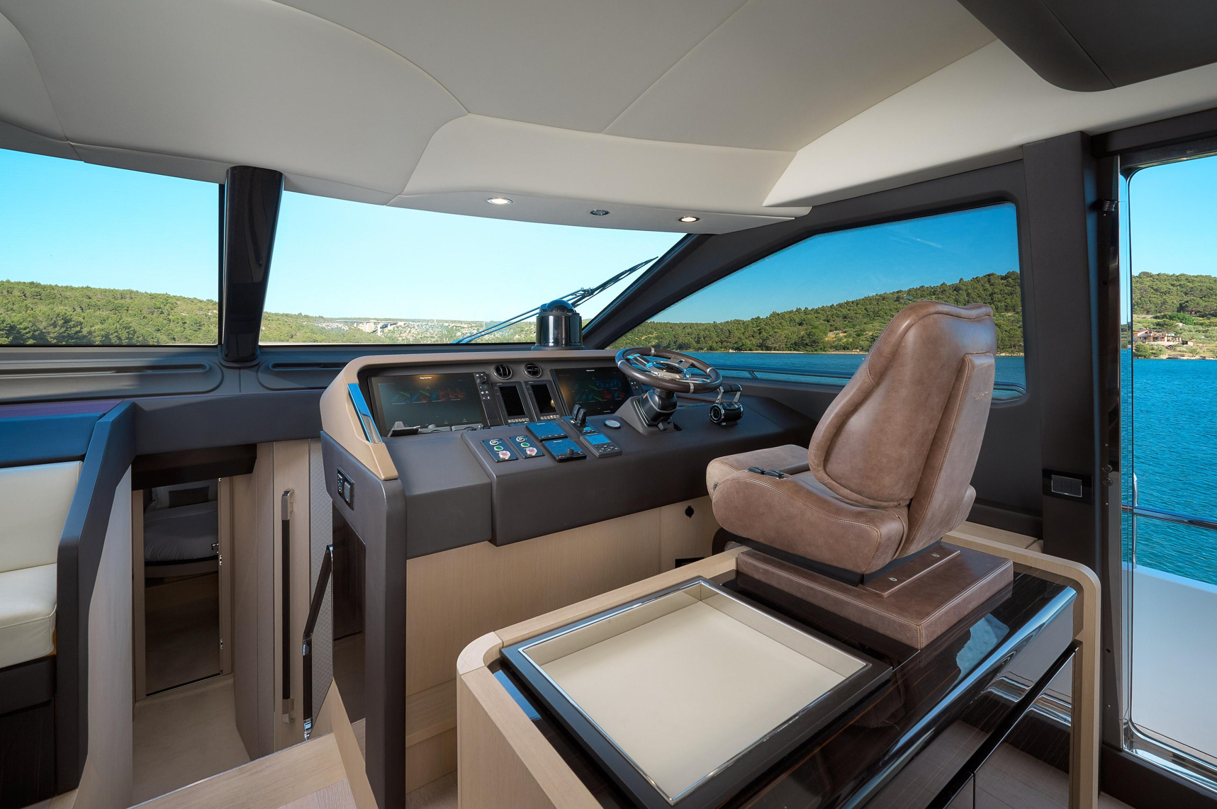 Azimut 72 — photo 21