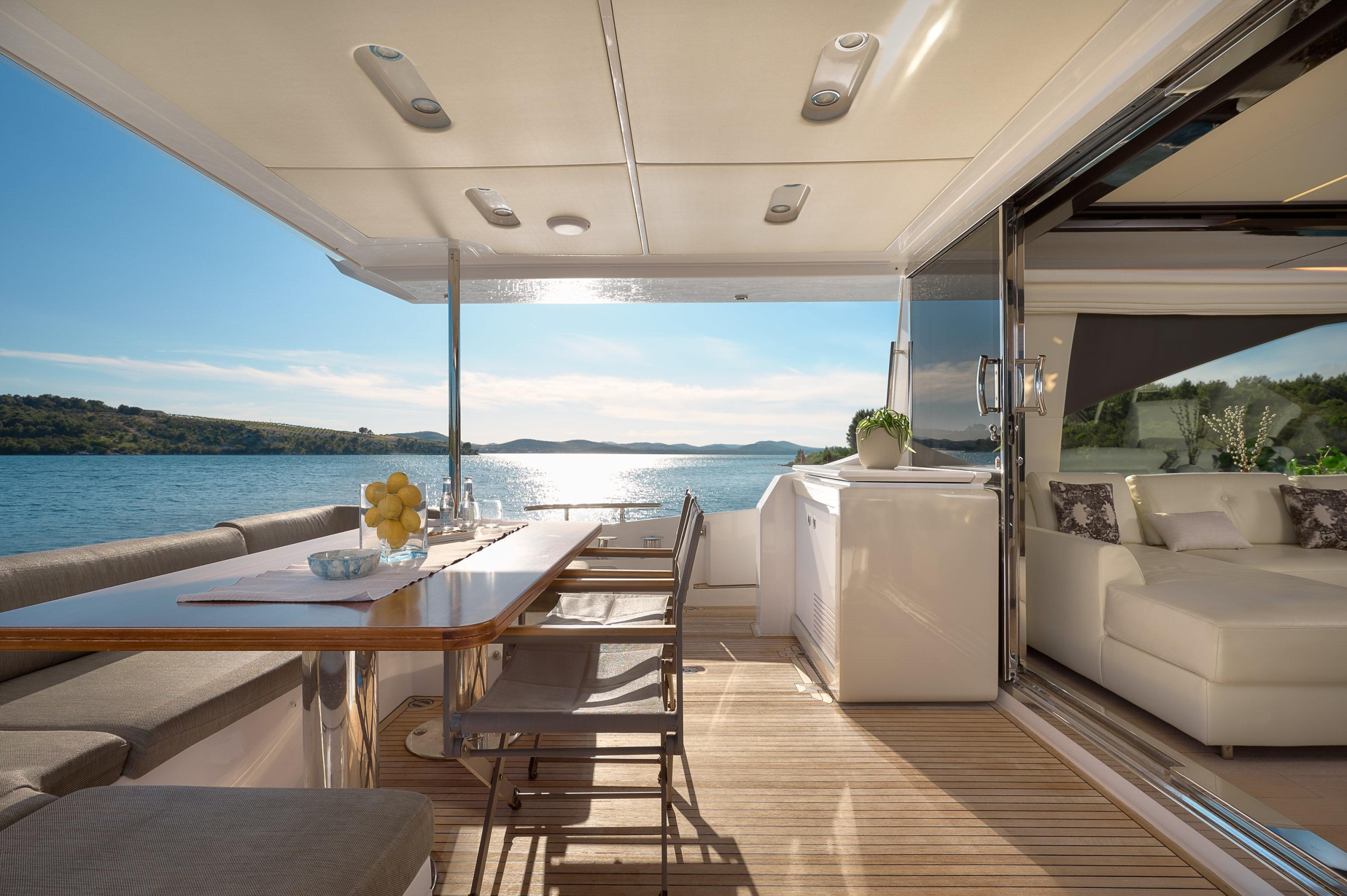 Azimut 72 — photo 132