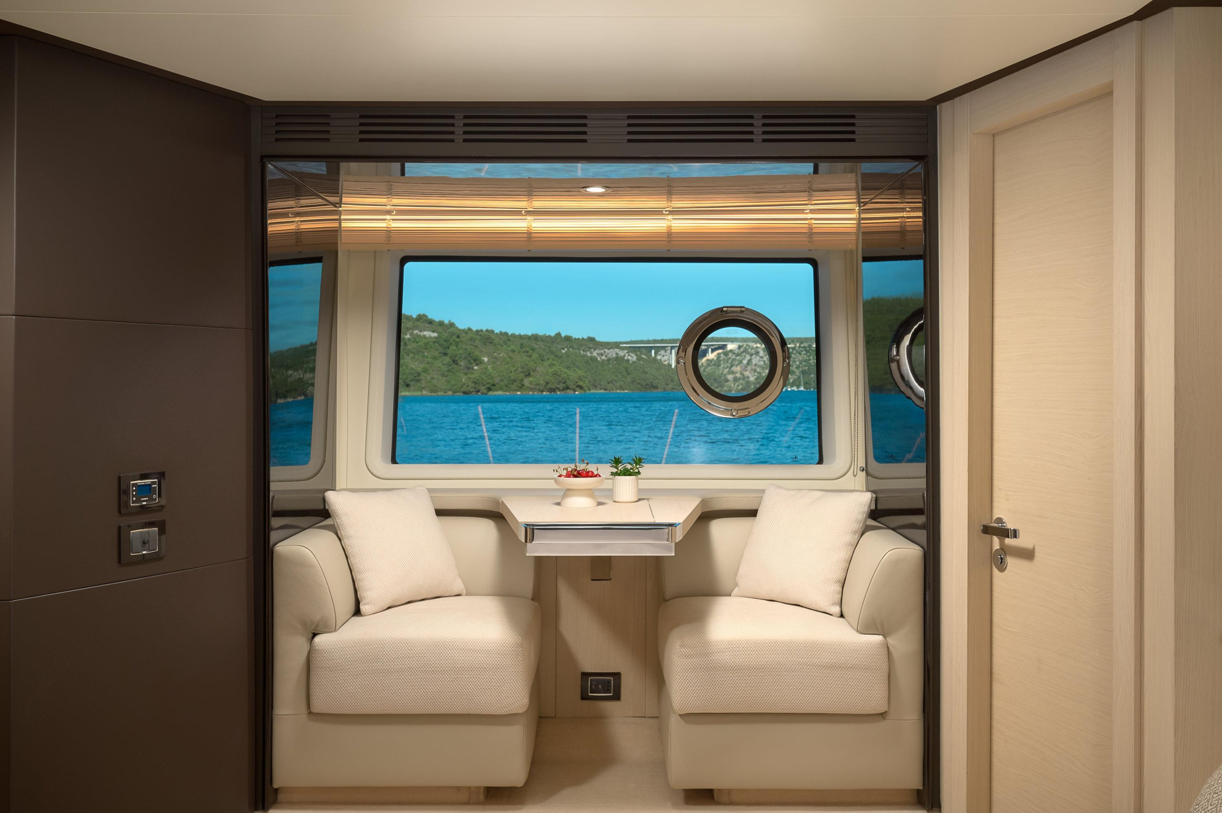 Azimut 72 — photo 60