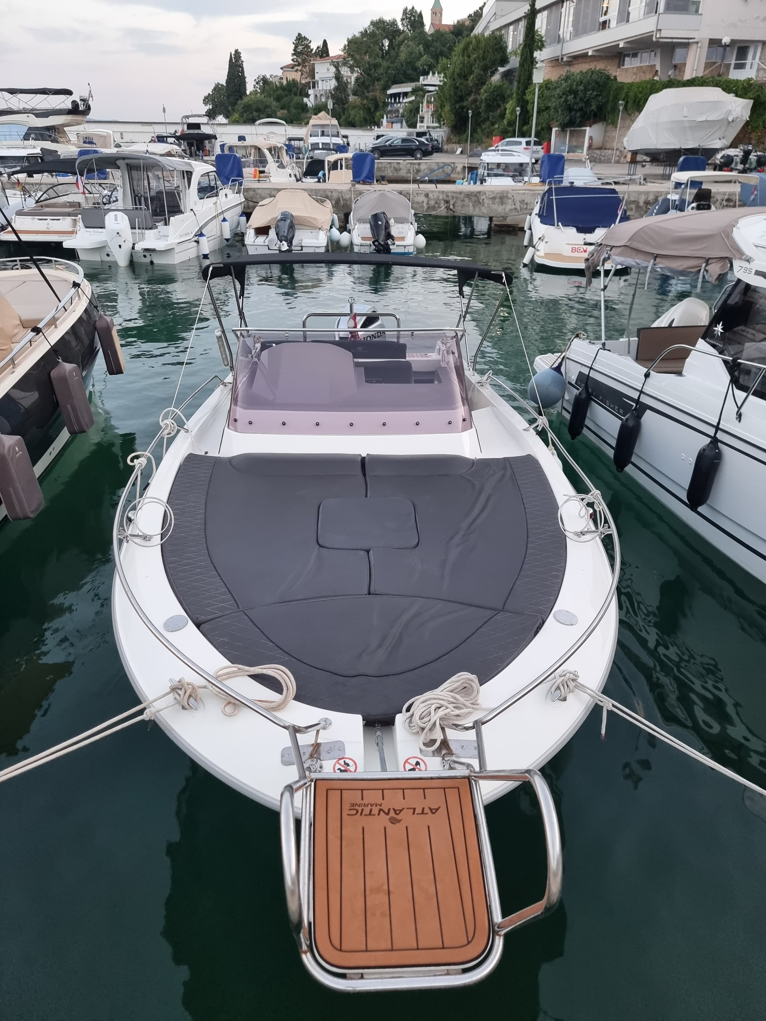 Atlantic Marine Sun Cruiser 730 — photo 7