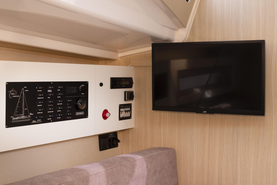 Maxus 34 — photo 17