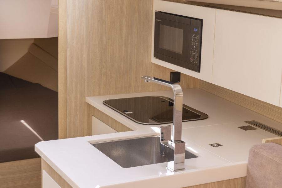 Maxus 34 — photo 28
