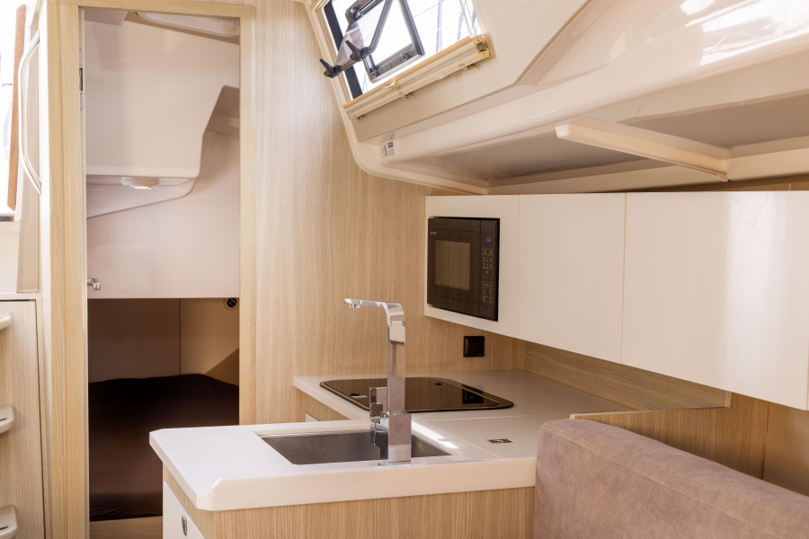 Maxus 34 — photo 18