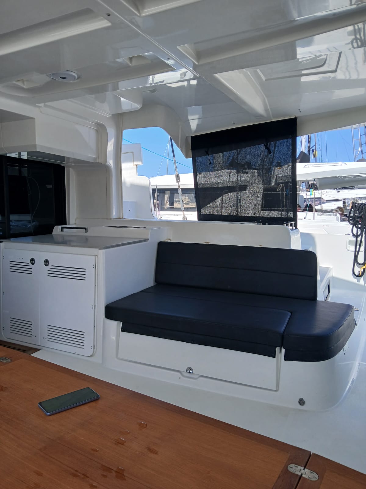 Lagoon 46 — photo 27