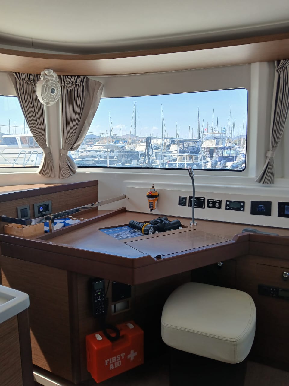 Lagoon 46 — photo 24